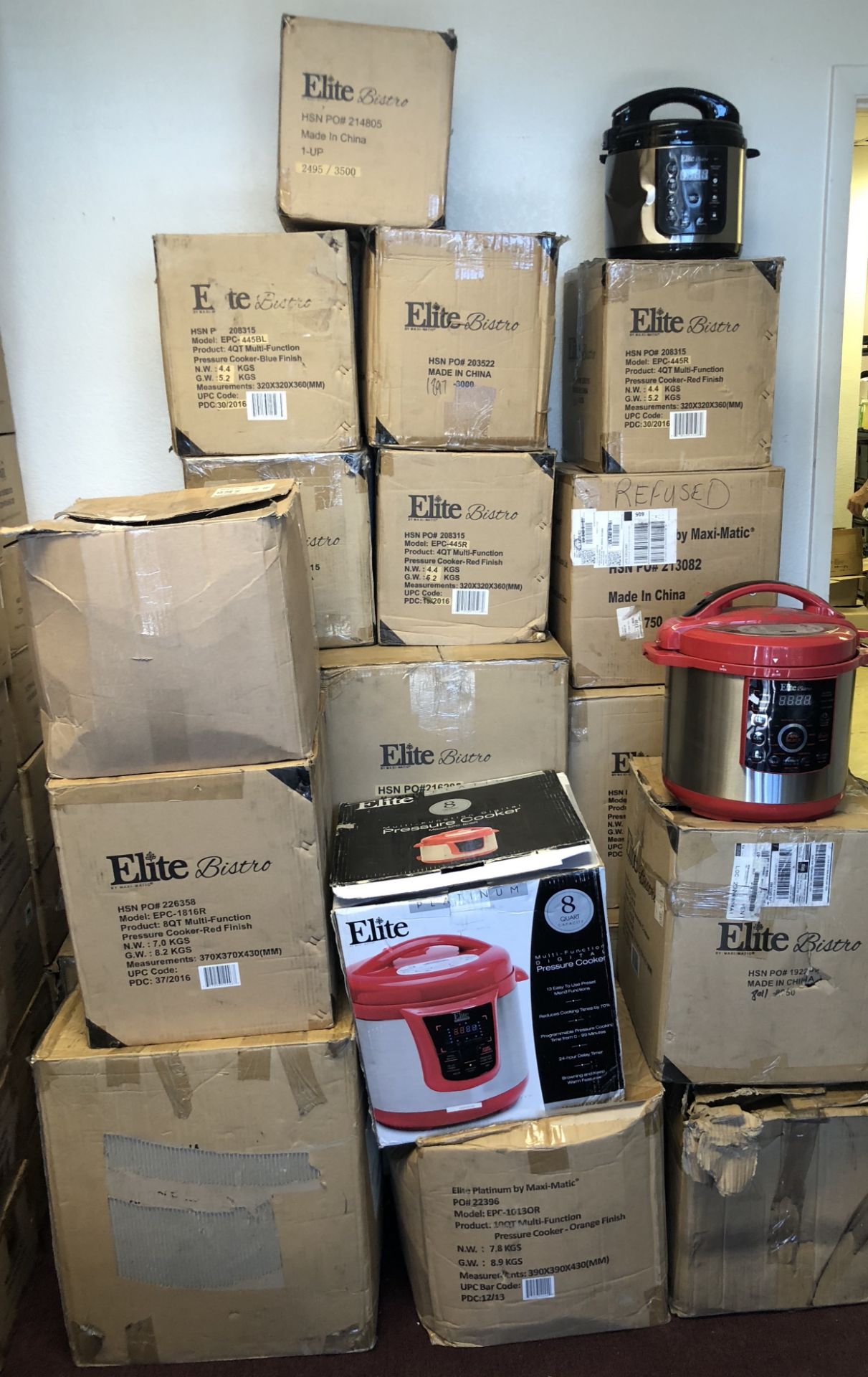 20 ELITE BISTRO PRESSURE COOKERS ALL SIZES, SOME SMALL DAMAGES