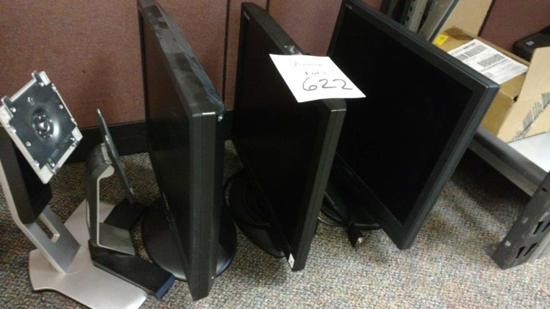 (3) Flat screen moniters with 2 additional stands