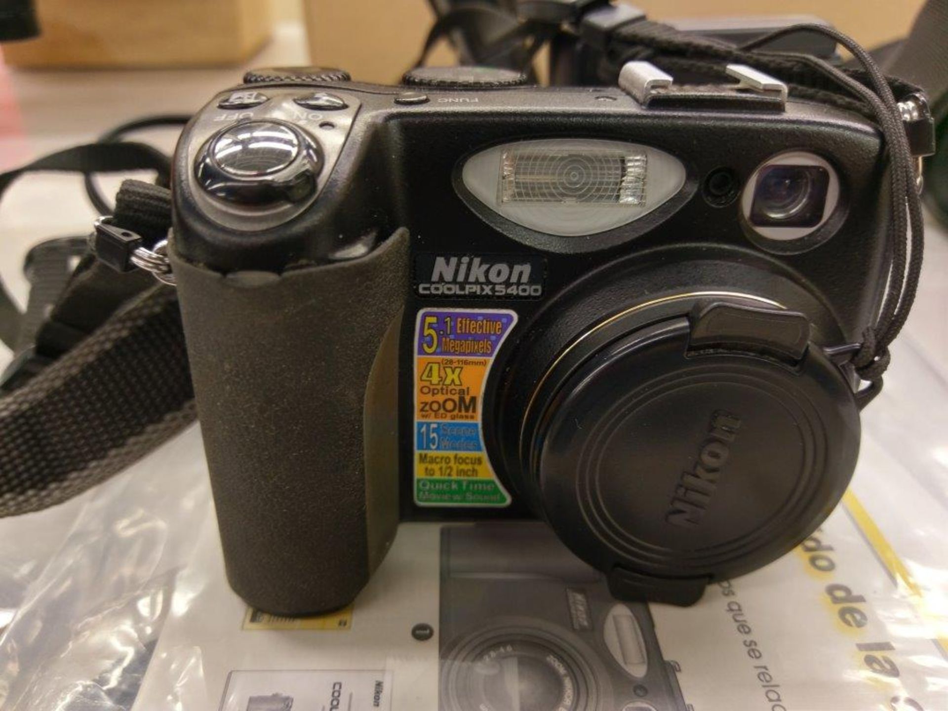 Nikon Coolpix 5400 5.1 MP 4X Optical Zoom Digital Camera - Image 2 of 2