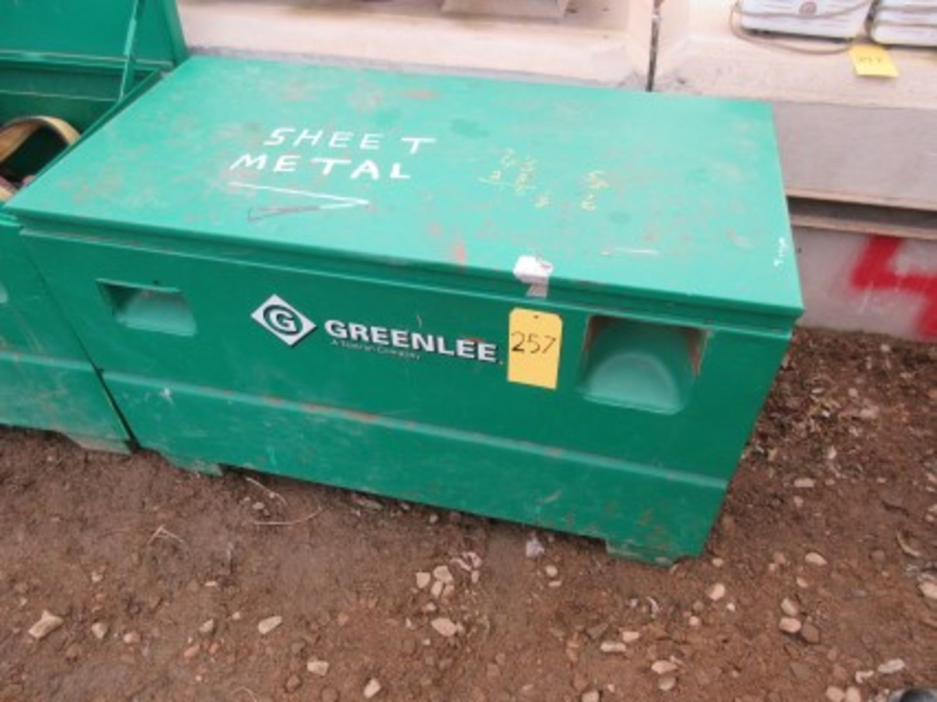 Greenlee 24'' x 48'' jobsite box c/w contents including misc. small, tools, elec. supplies, - Bild 2 aus 2