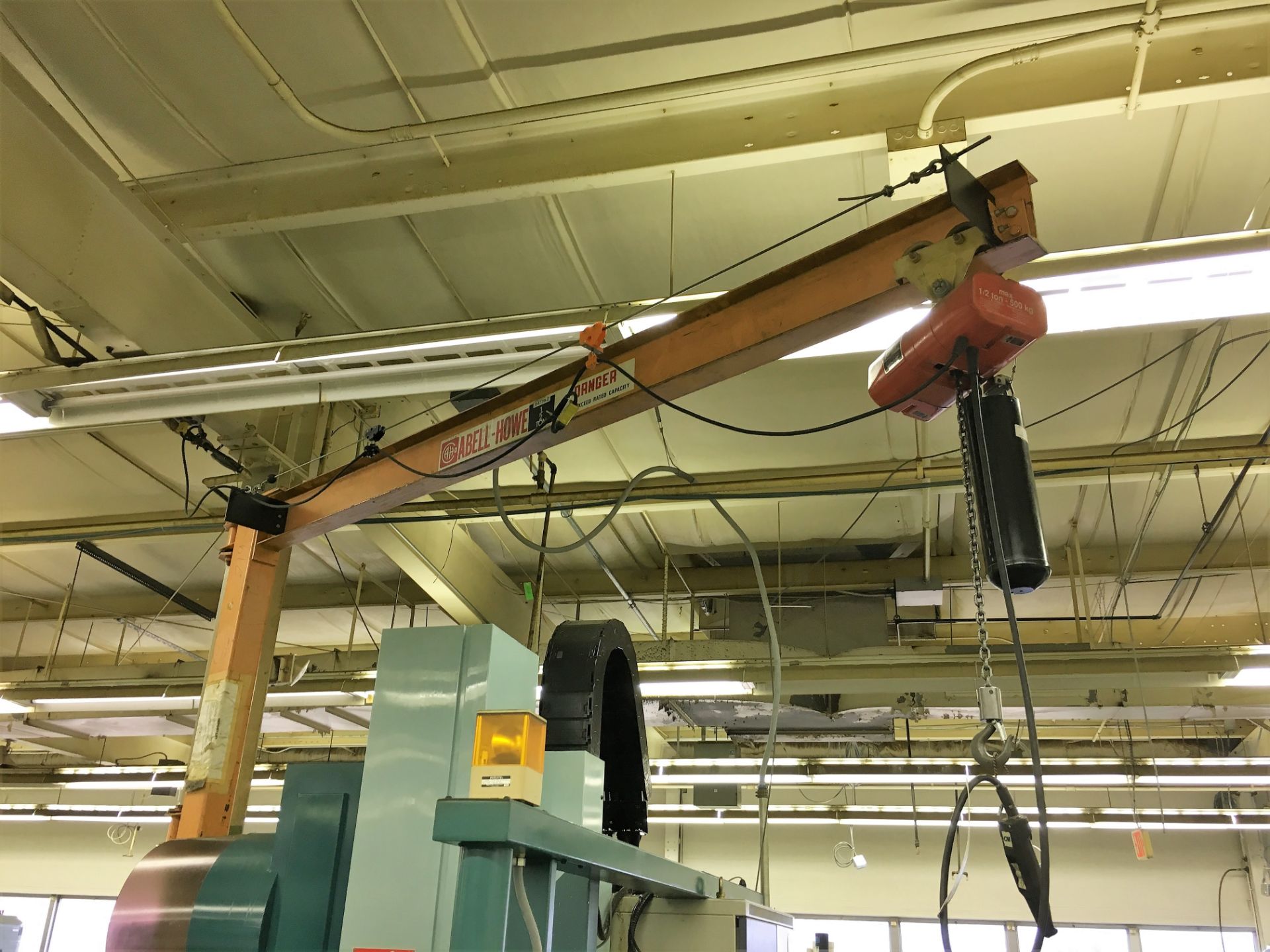 (1) ABELL-HOWE 1/2 TON JIB ARM WITH CM LODESTAR 1/2 TON ELECTRIC CHAIN HOIST