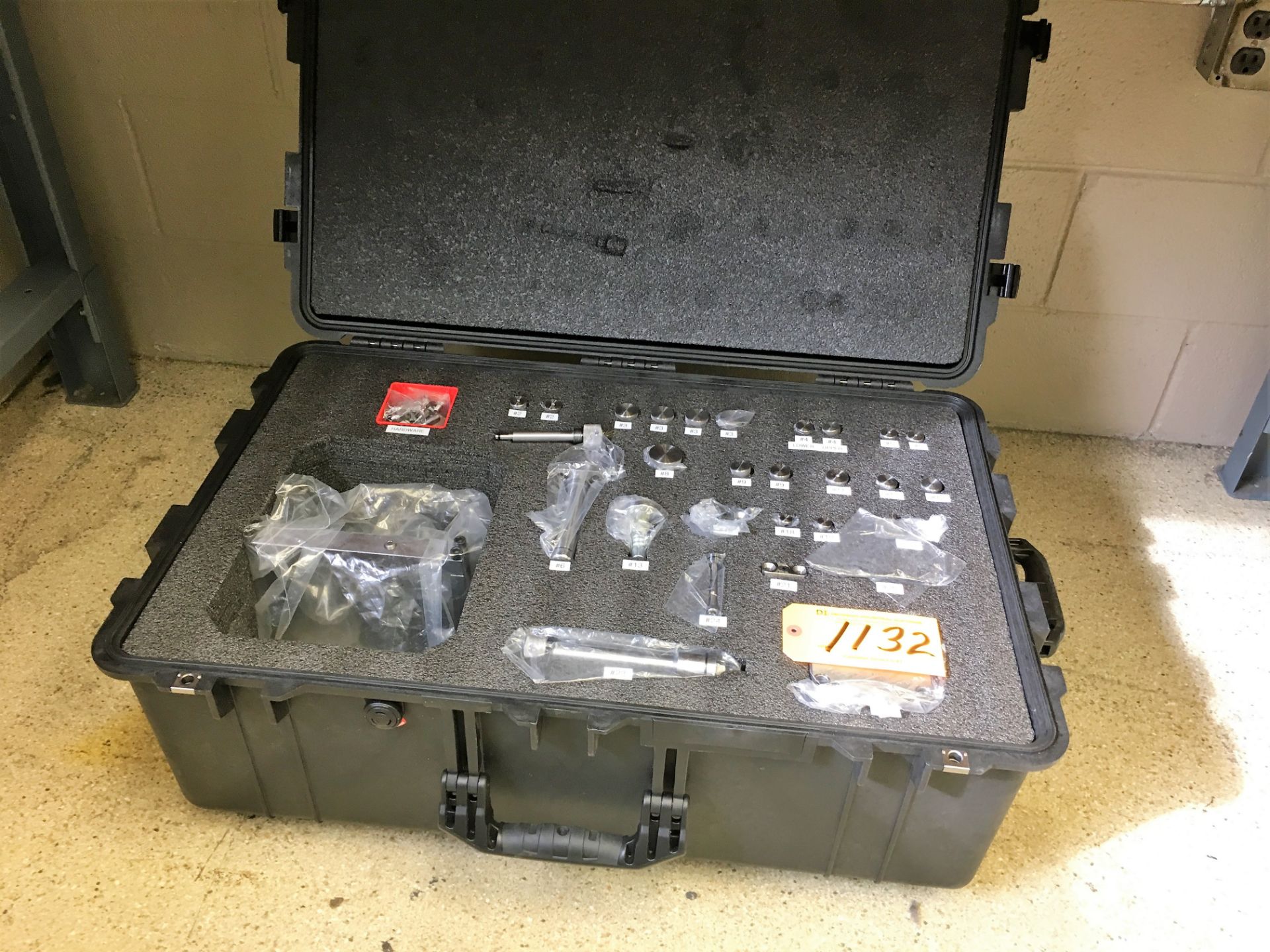 PRESSURE TEST KIT WITH PELICAN TYPE HEAVY DUTY STORAGE CASE