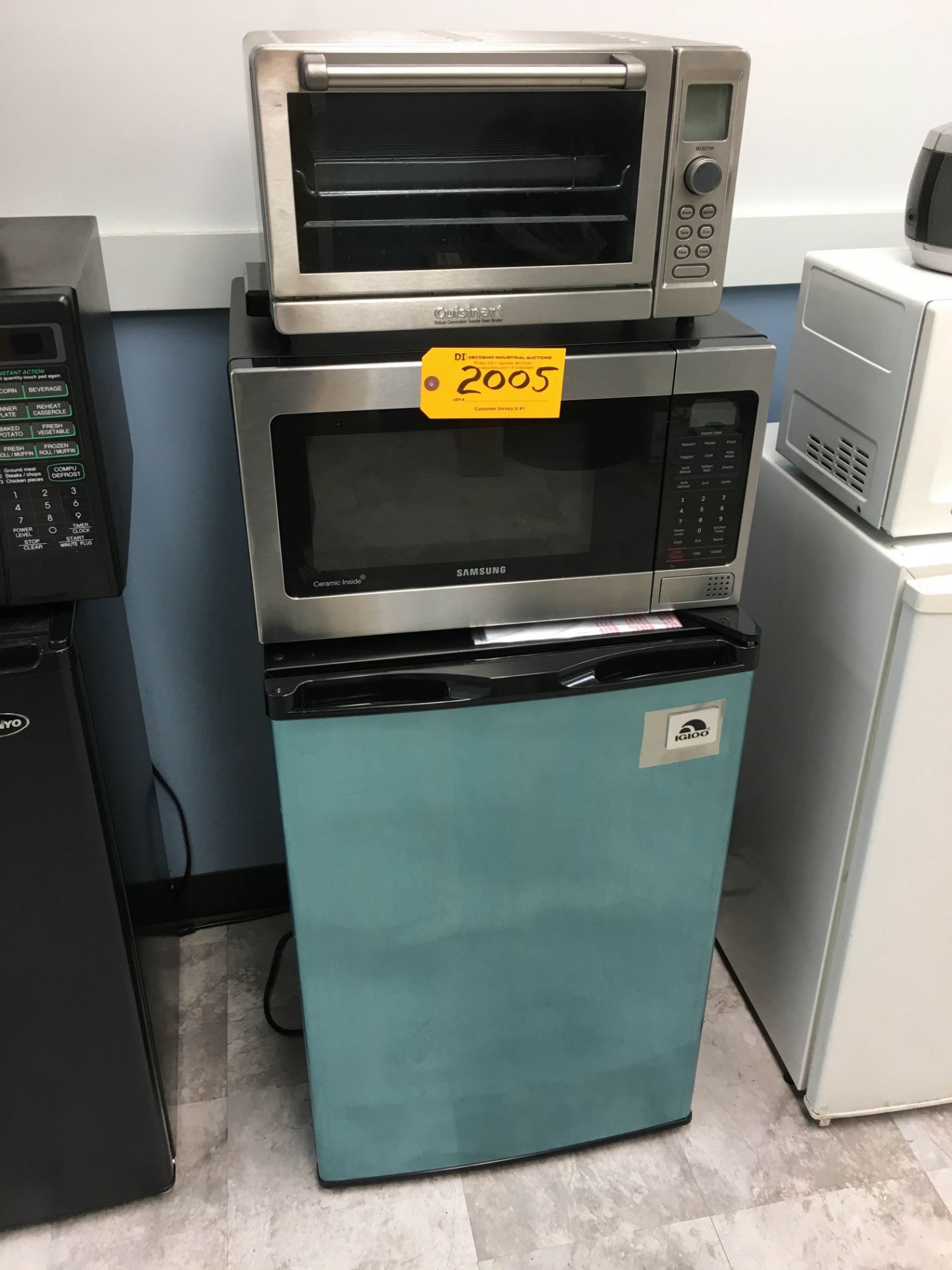 LOT APPLIANCES (*See Photo)