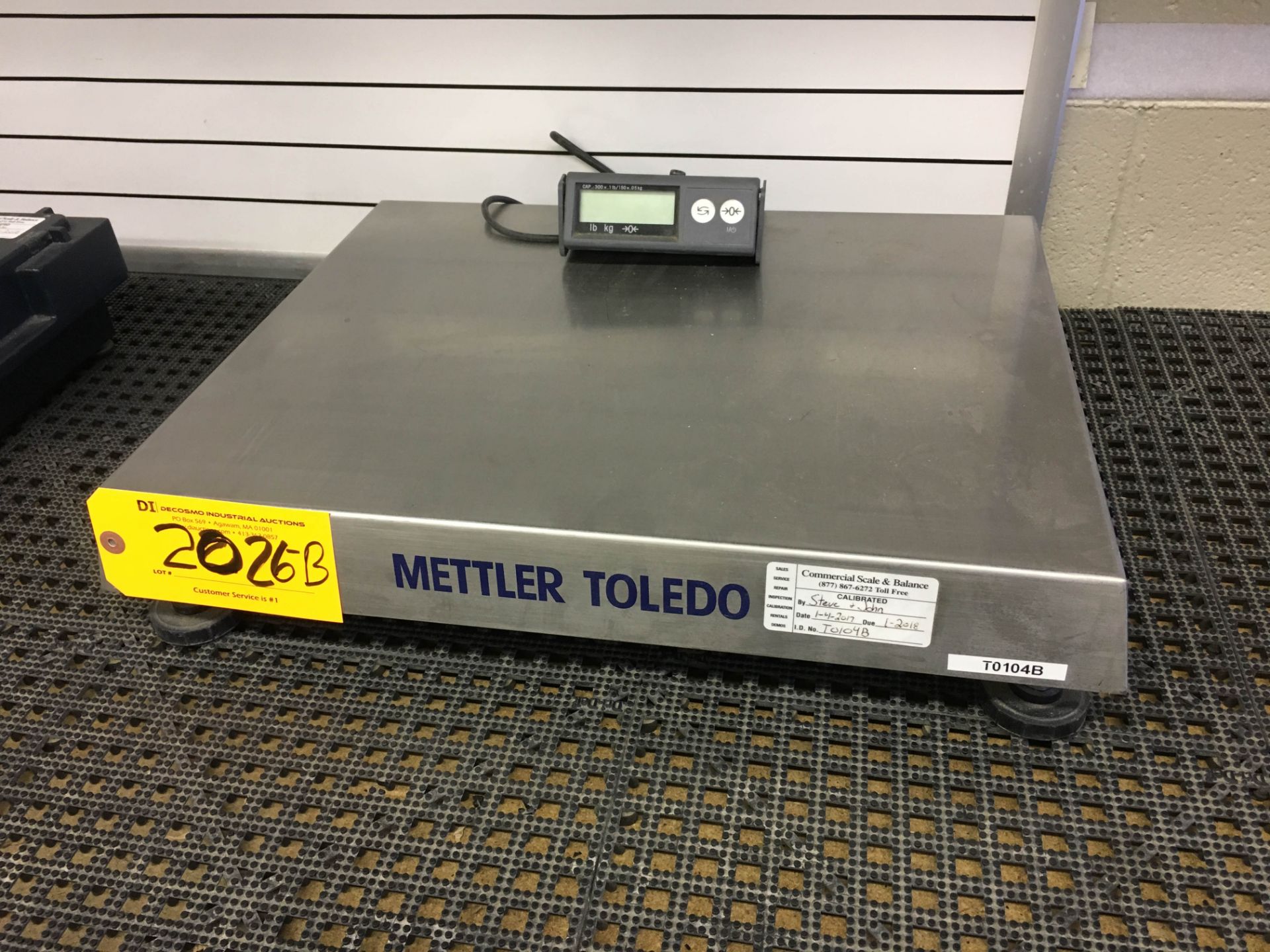 METTLER-TOLEDO 300 LB. DIGITAL SCALE