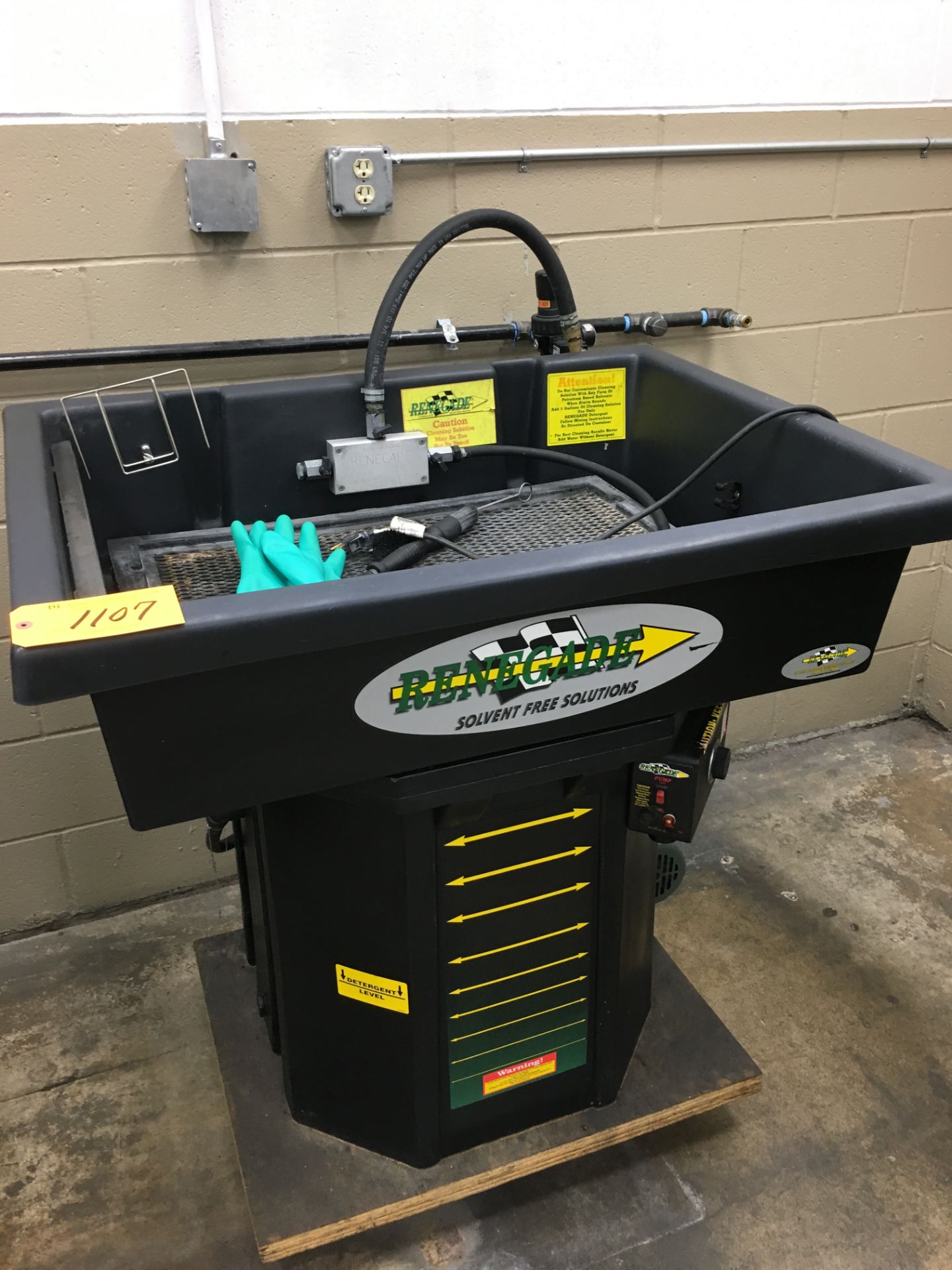SERVICE LINE # RENEGADE-TMB-4000 PORTABLE ''SOLVENT FREE'' PARTS WASHER, (NEW 2014)