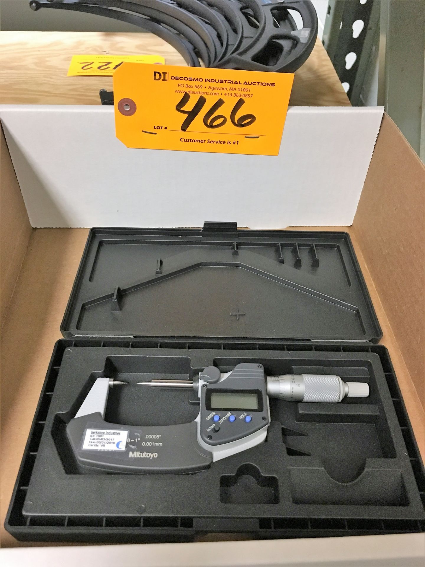 MITUTOYO 1'' DIGITAL THREAD MICROMETER