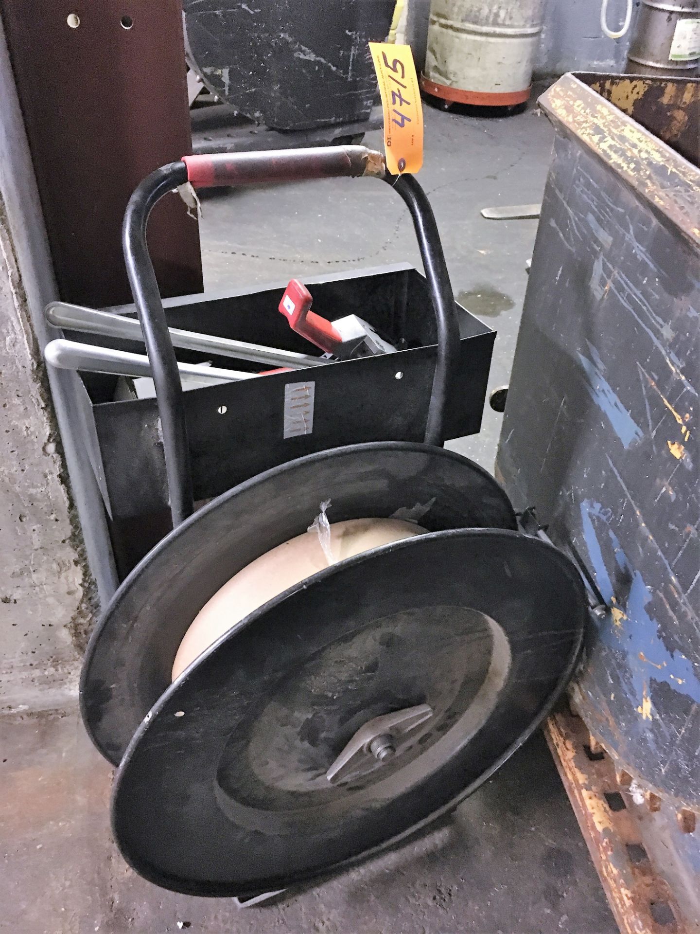 BANDING CARTS WITH TOOLS