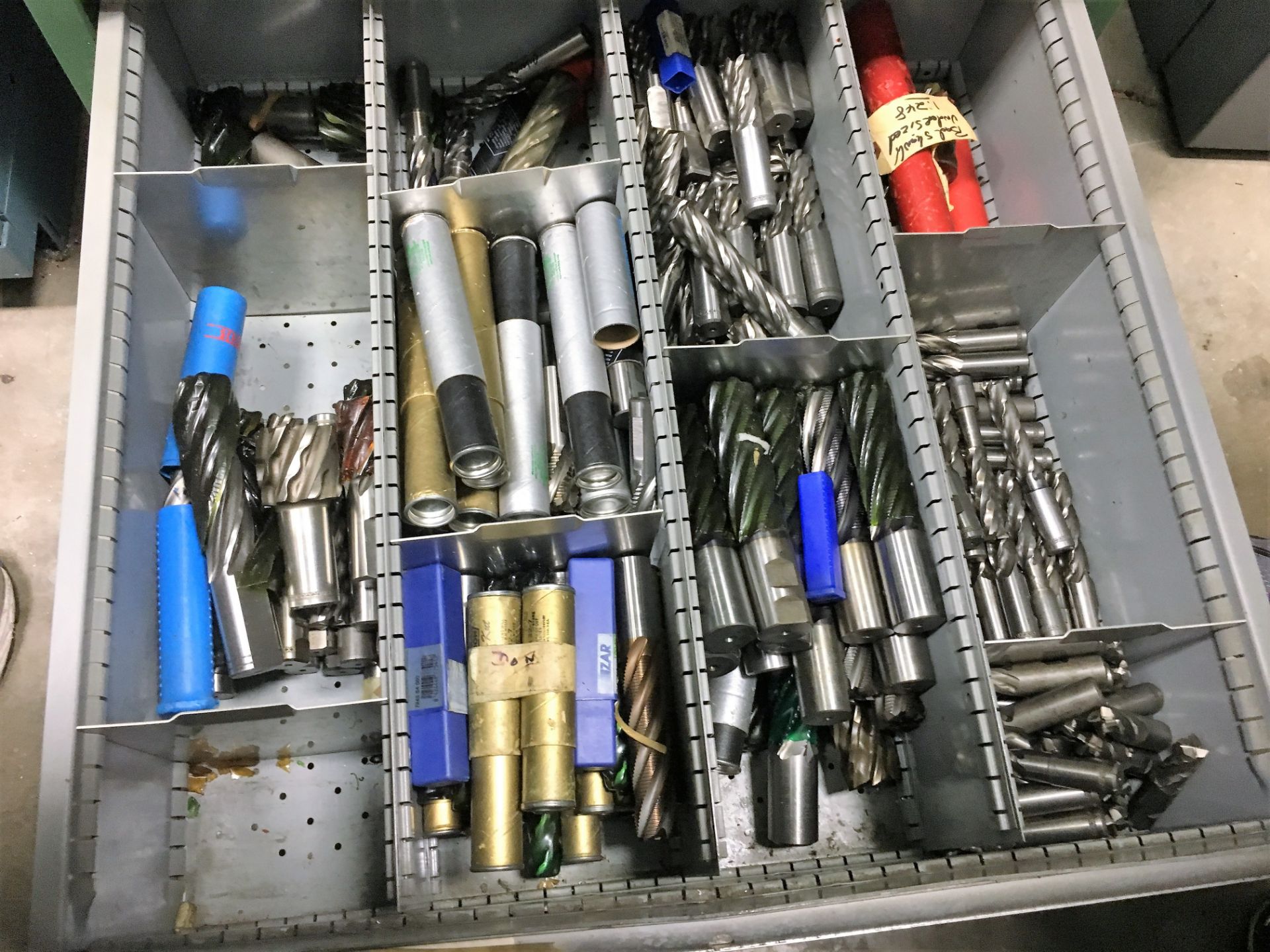 LISTA 5-DRAWER HEAVY DUTY TOOL CABINET WITH CONTENTS (HSS END MILLS) (*SEE PHOTOS) - Image 6 of 6