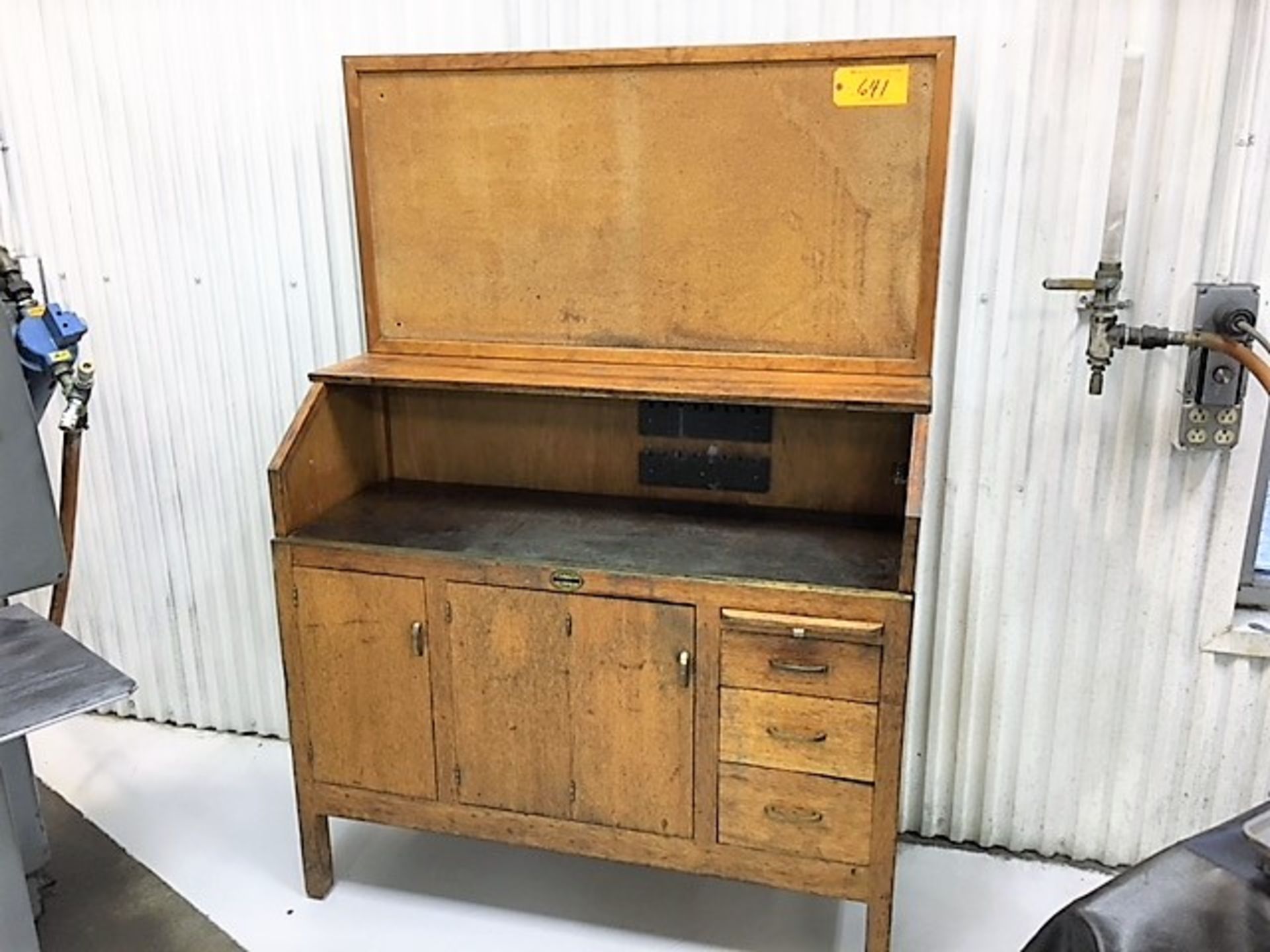 MOORE TOOL MAKERS CABINET