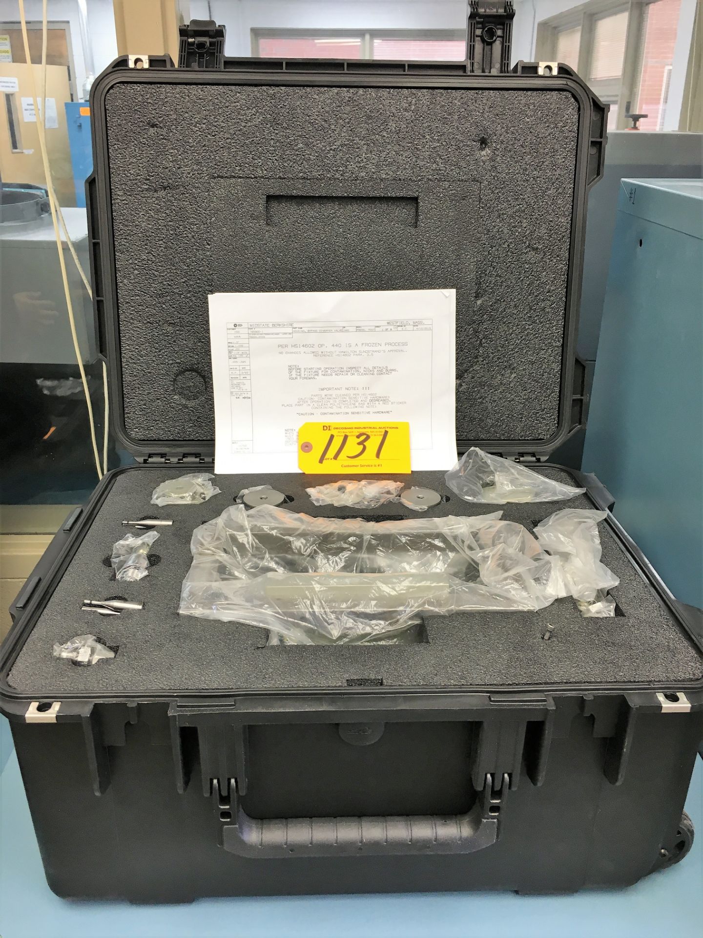 PRESSURE TEST KIT WITH PELICAN TYPE HEAVY DUTY STORAGE CASE