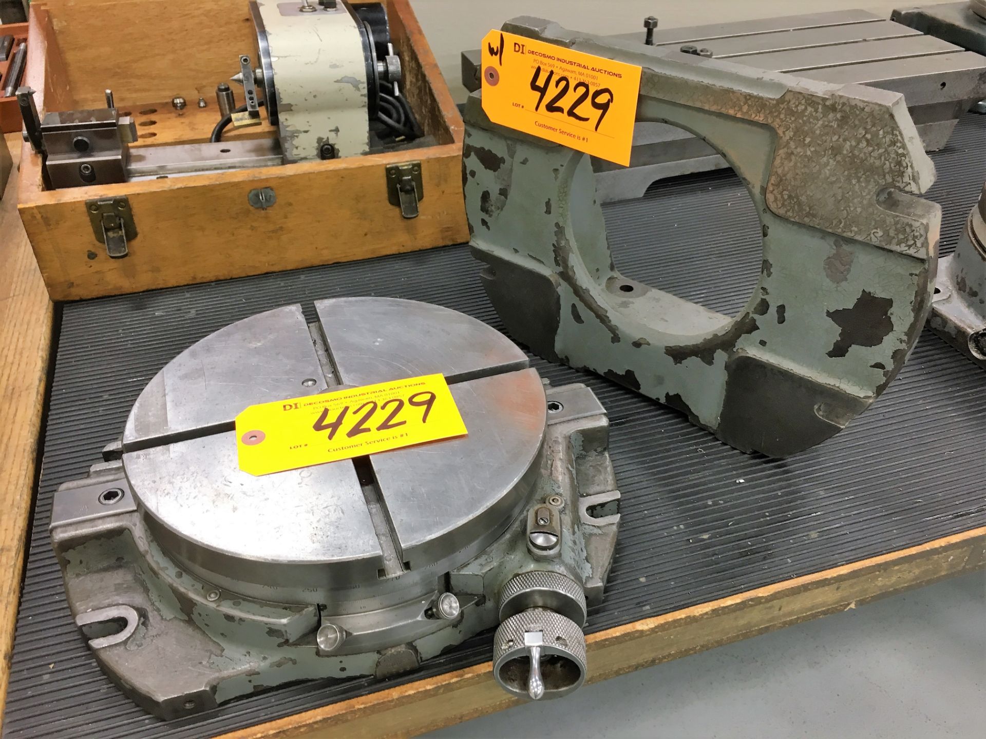 MOORE 10'' ROTARY TABLE WITH RIGHT ANGLE BRACKET