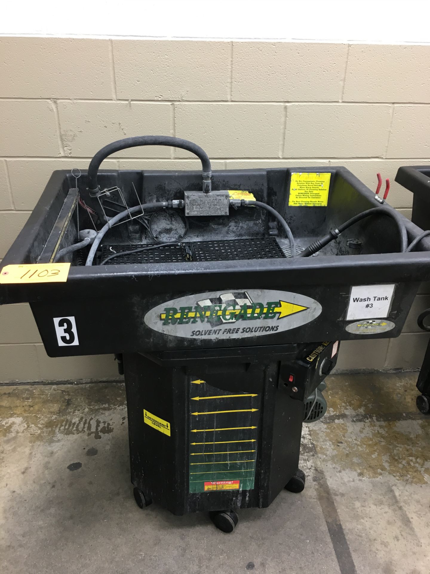 SERVICE LINE # RENEGADE-TMB-4000 PORTABLE ''SOLVENT FREE'' PARTS WASHER, (NEW 2014)