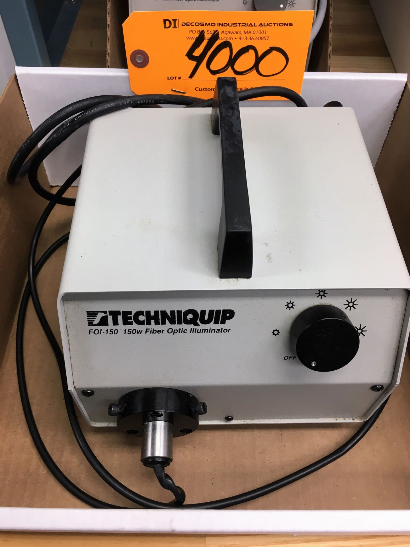 TECHNIQUIP 150 WATT FIBER-OPTIC LIGHT SOURCE