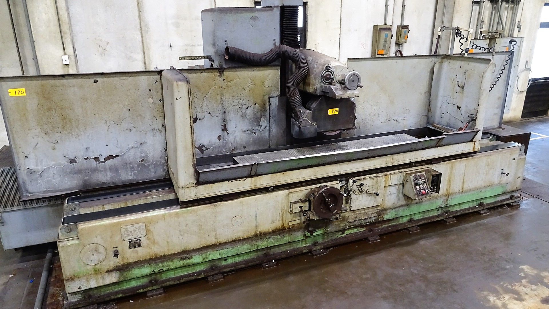 Thompson Model C 18'' x 96'' Hydraulic Surface Grinder with Incremental Downfeed, 18'' x 96'' - Image 3 of 4