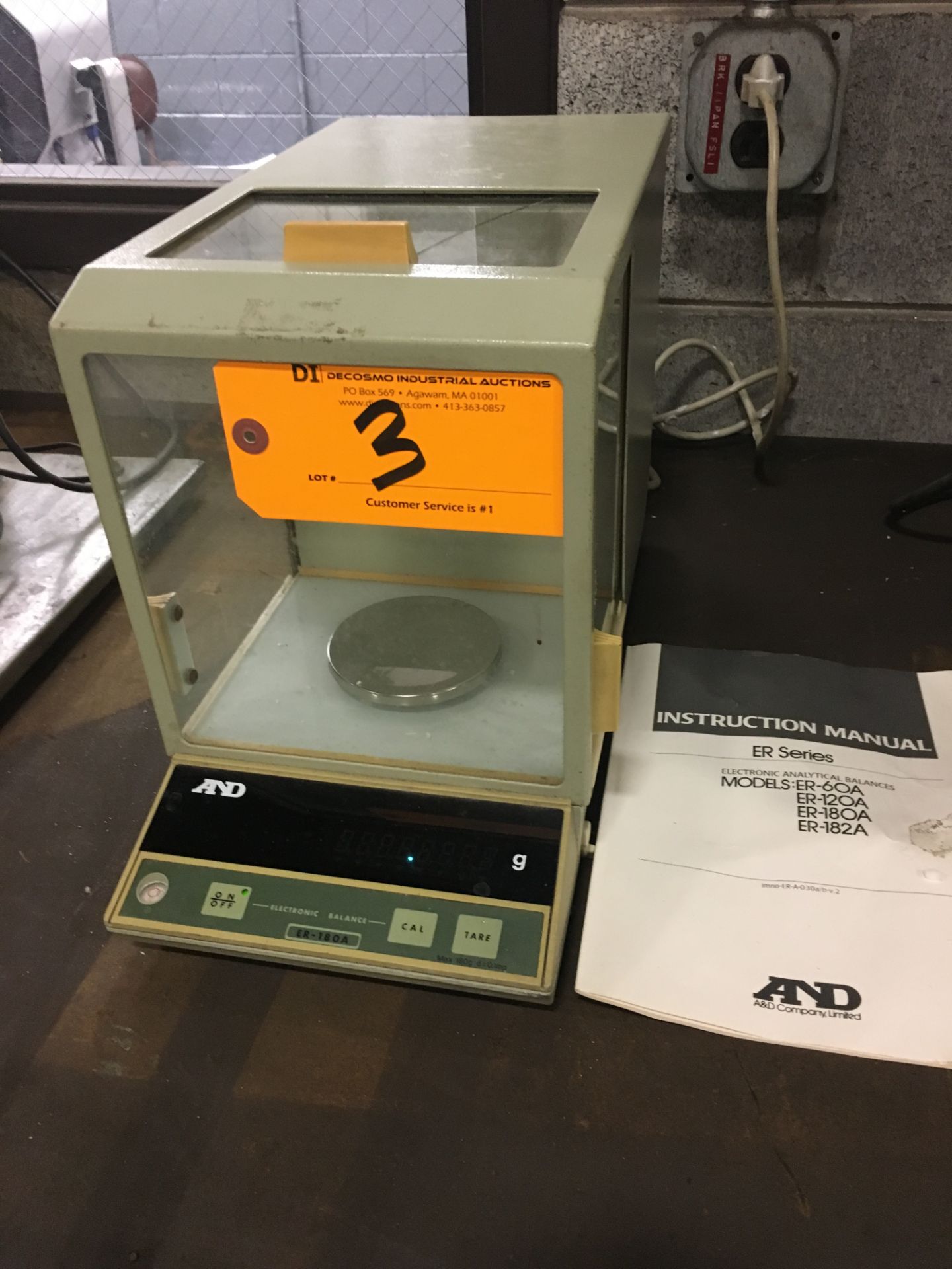 A&D ER-180A Electronic Analytical Laboratory Scale