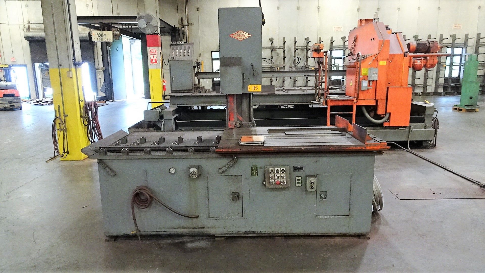 Laidlaw Model VM-40 Vertical Bandsaw with Hydraulic Table Feed, Table Size: 45'' x 56'', 52'' - Image 3 of 3