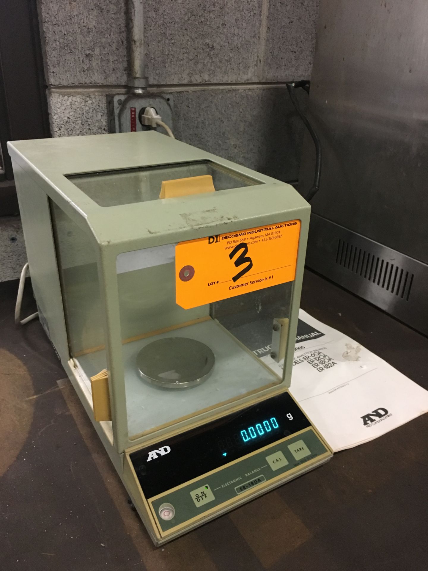 A&D ER-180A Electronic Analytical Laboratory Scale - Image 2 of 2