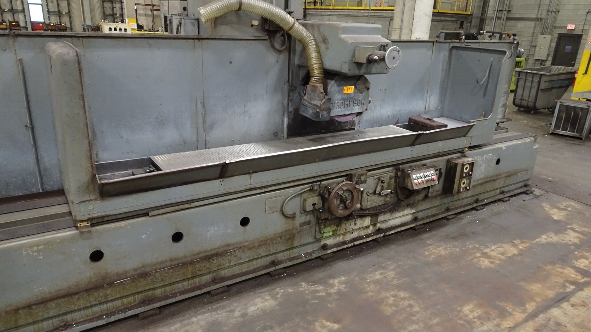 Thompson Model CH 24'' x 120'' Hydraulic Surface Grinder with Incremental Downfeed, 24'' x 120'' - Image 2 of 4