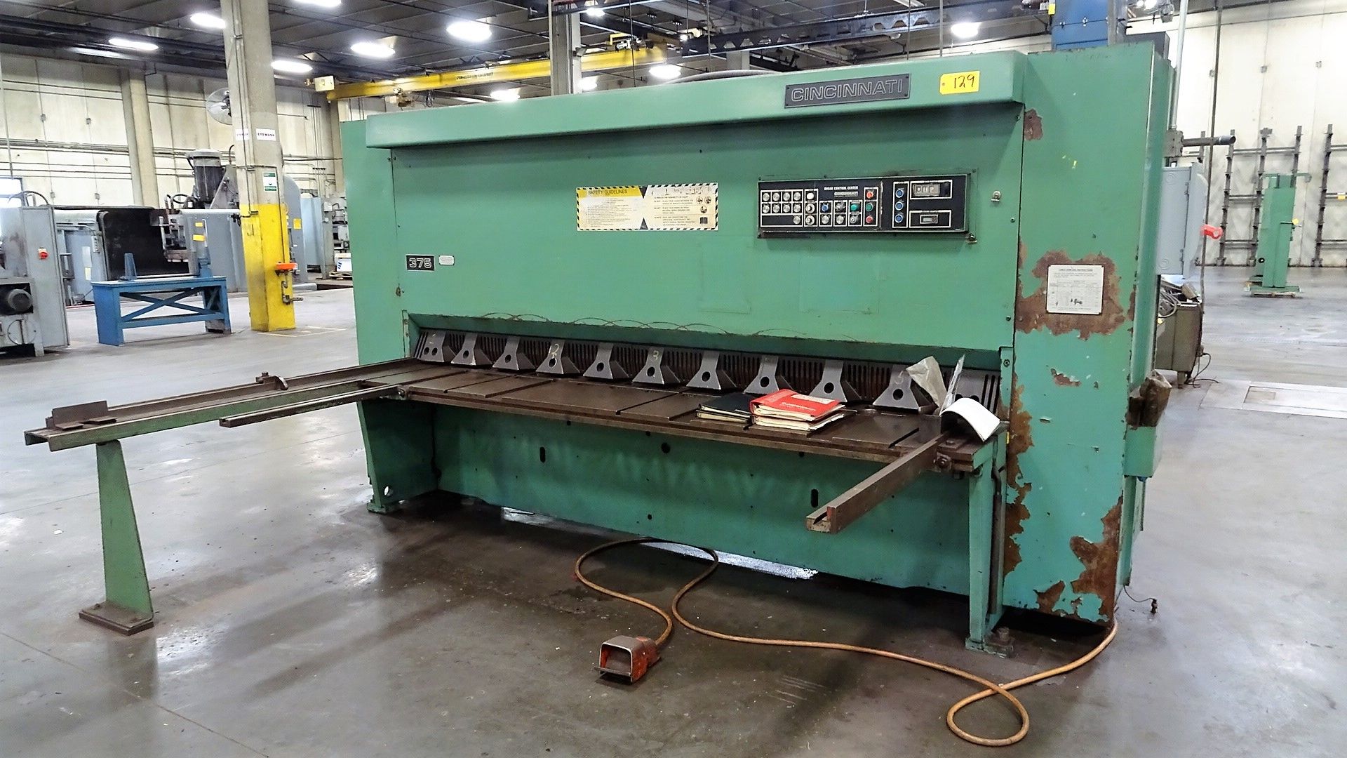 Cincinnati Model 375 Hydraulic Power Shear with 10'x 3/8'' Capacity, 36'' Max Back Gauge, Digital