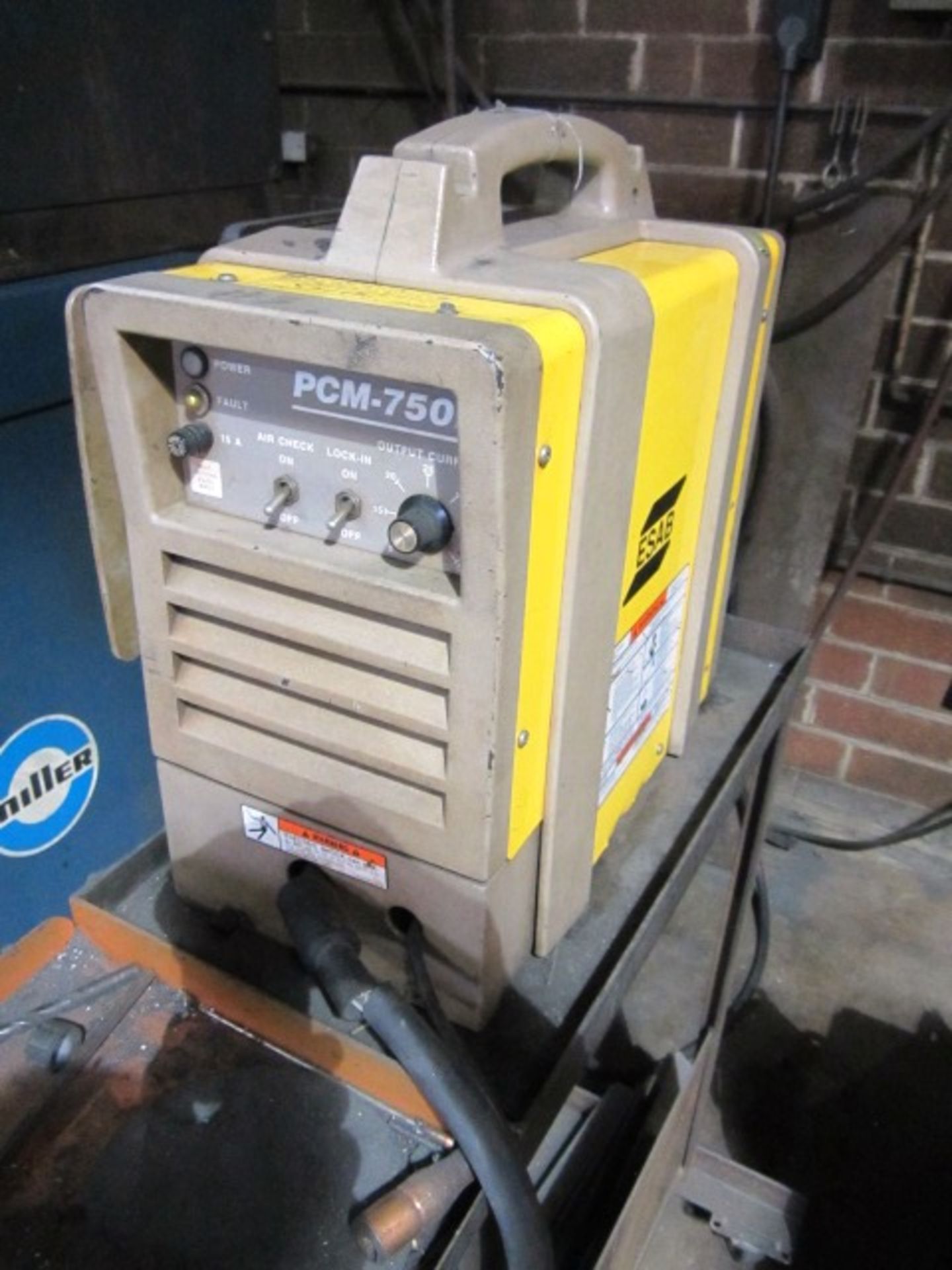 Esab PCM-750I Plasma Cutter with Portable Cart, sn:35504