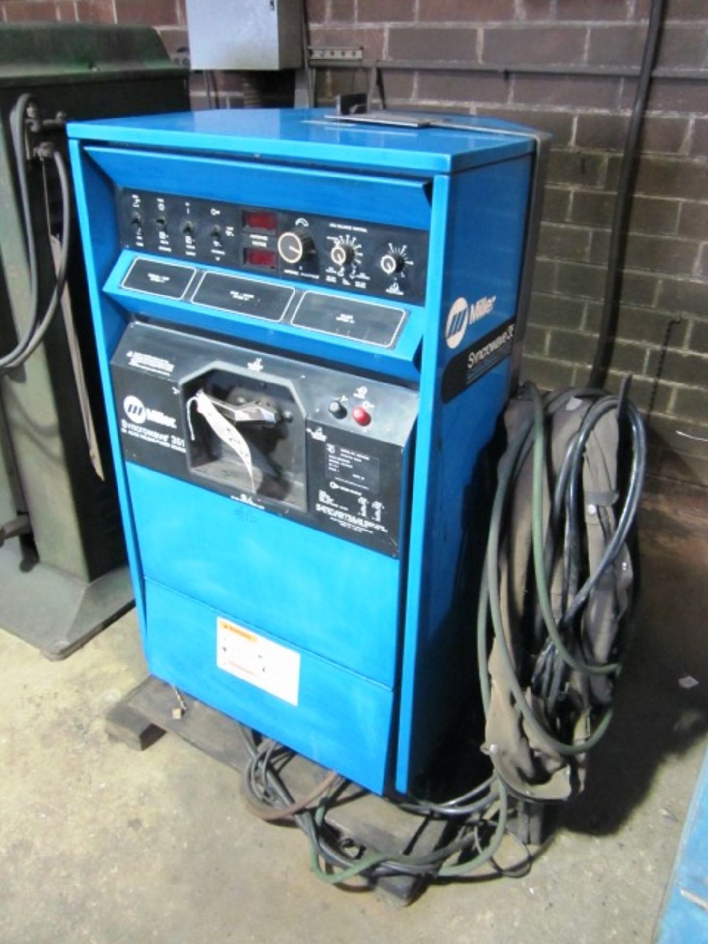 Miller Syncrowave 351 Power Source with Digital Readout, sn:KF974252 - Image 4 of 4