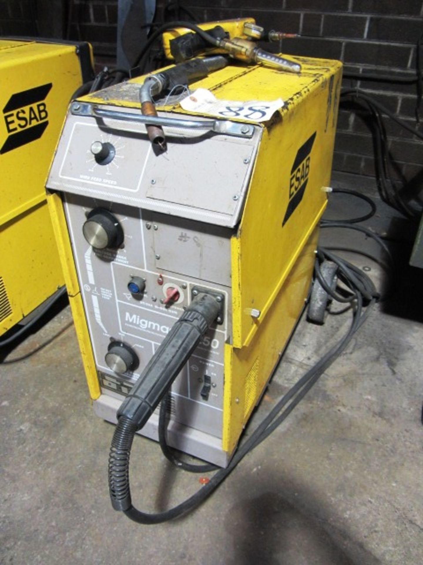 Esab Migmaster 250 Portable Mig Welder, sn:MA1515109