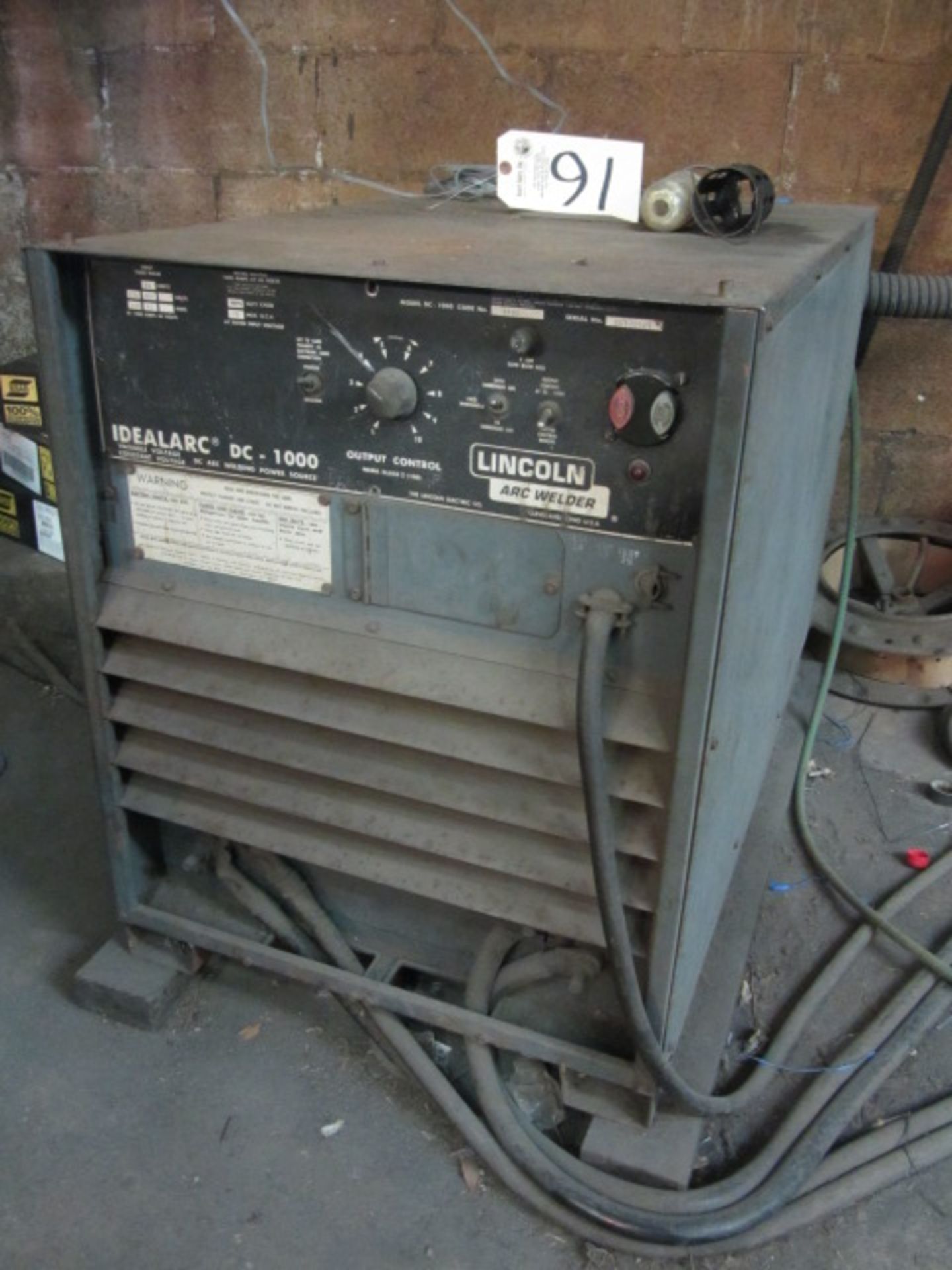 Lincoln Idealarc DC-1000 Welder, sn:AC538425