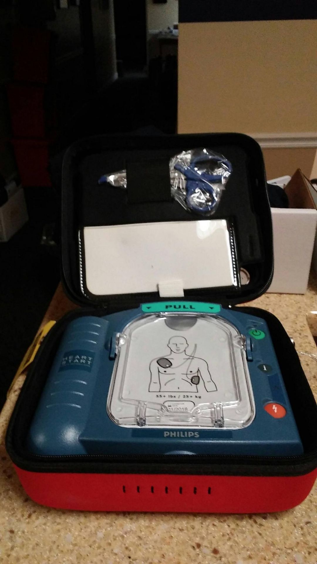 Heart Start Defibulator In Bag *located in Oak Lawn, IL