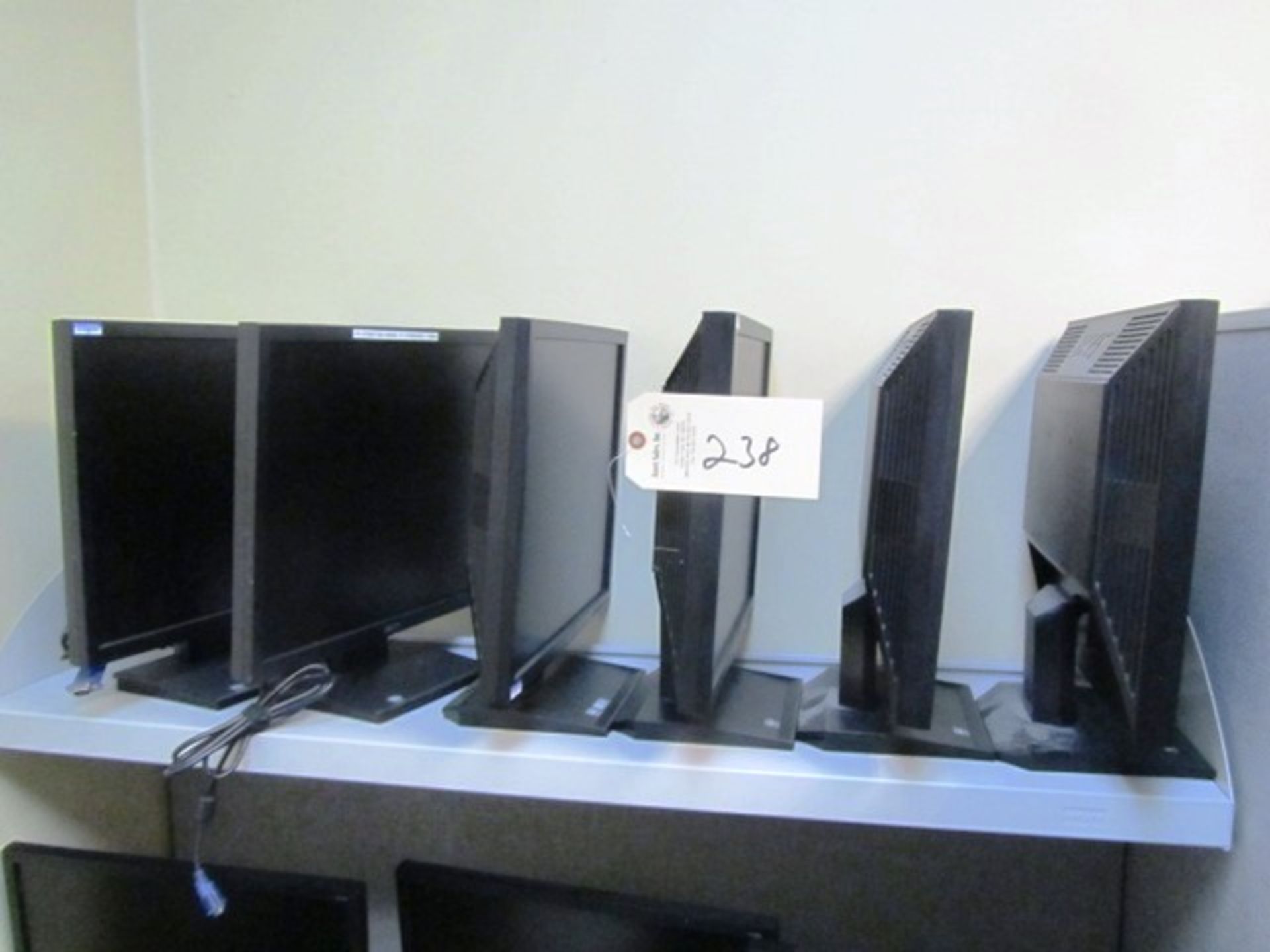 (6) Computer Monitors*located Oak Lawn, IL