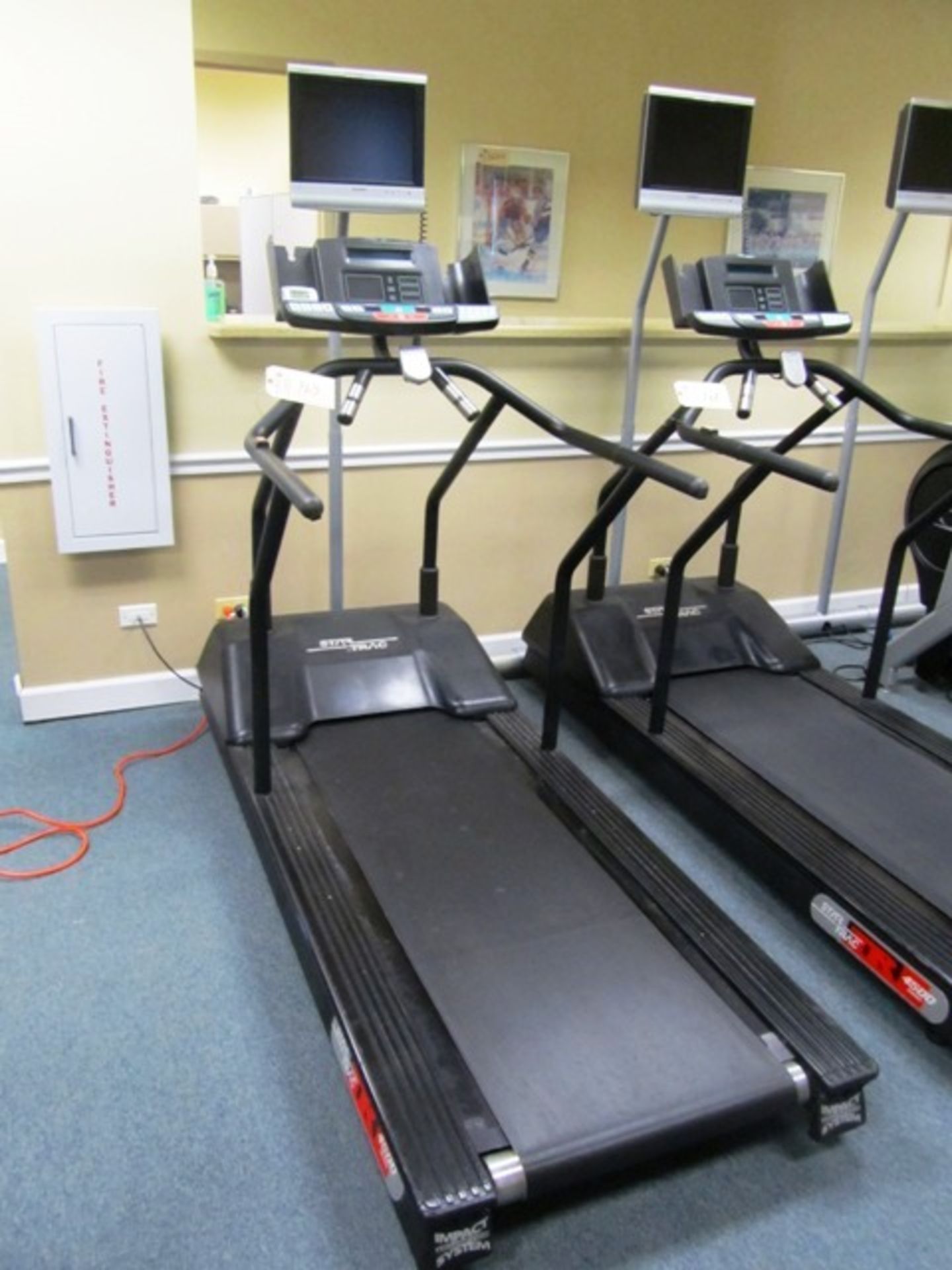Star Trac 4500 Series Treadmill with Digital Readout, Sharp TV Screen*located Oak Lawn, IL