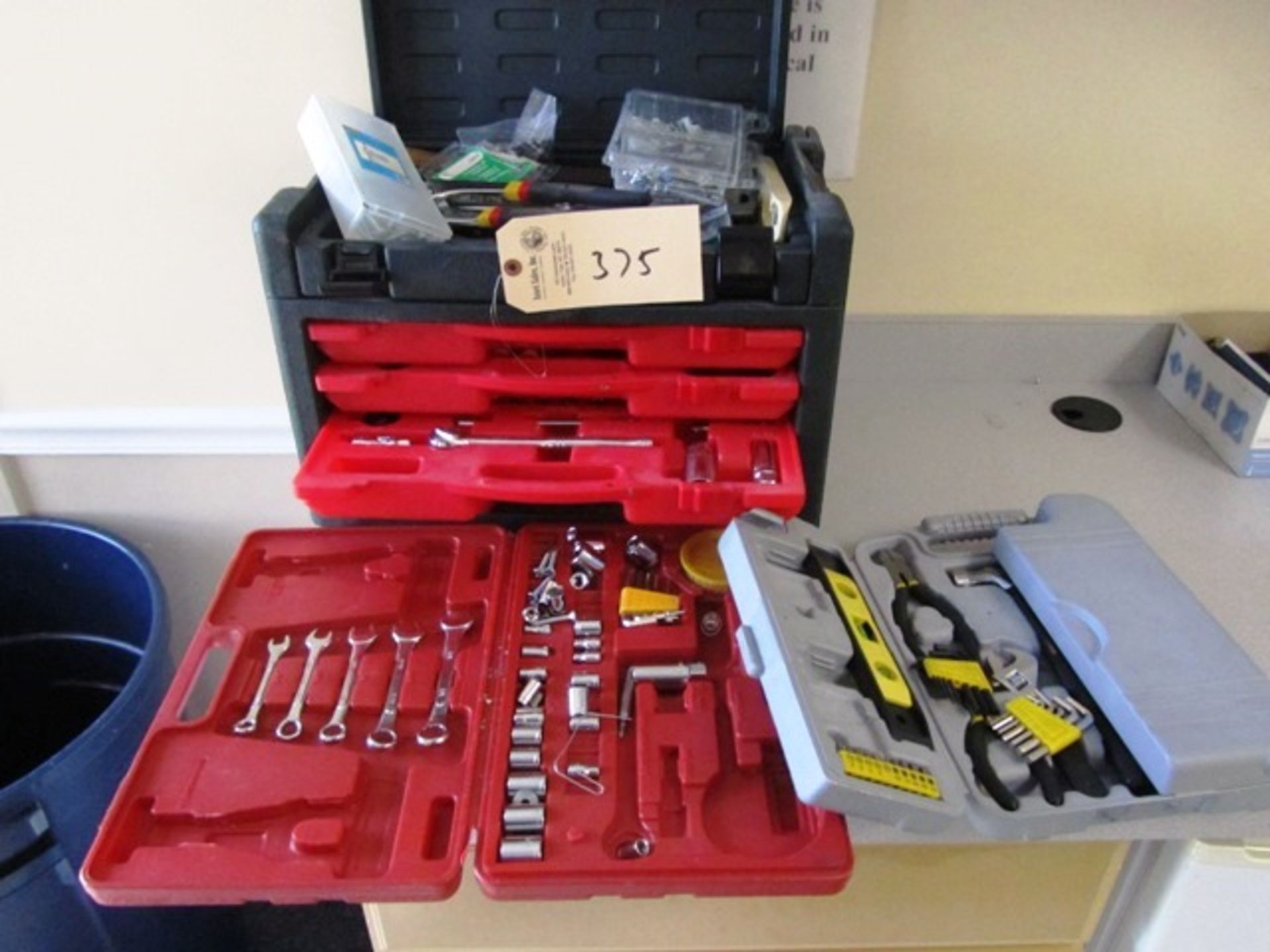 Assorted Wrenches, Sockets, Etc*located Orland Park, IL