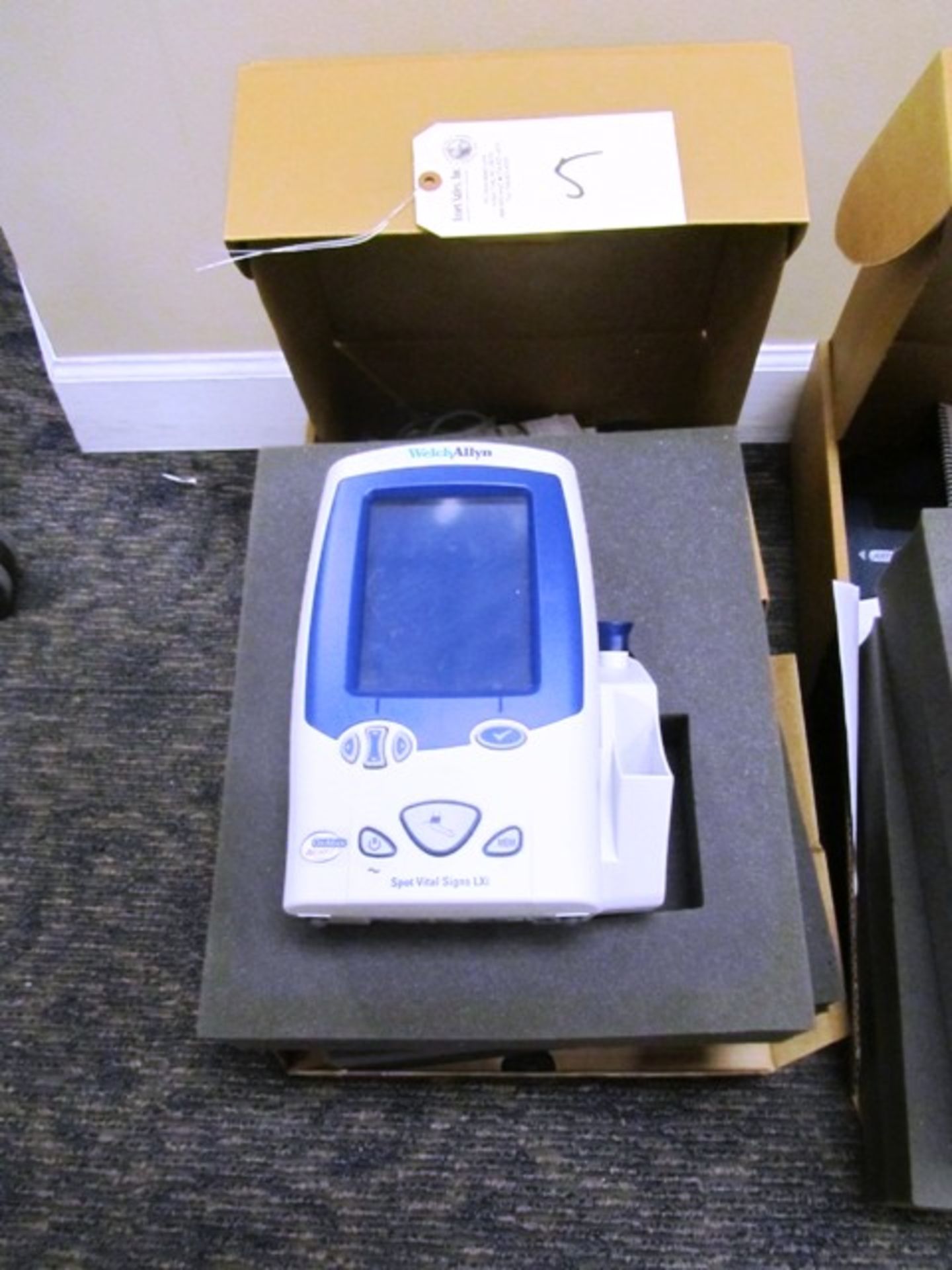 Welch Allyn Spot Vital Signs LXI Digital Blood Pressure Machine (new) *located Oak Lawn, IL