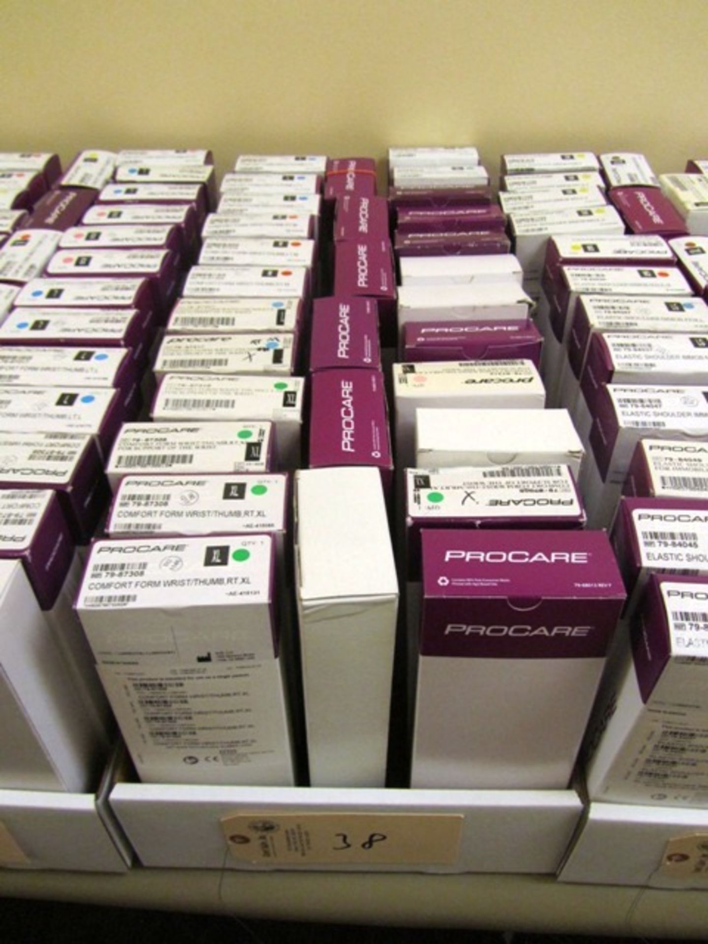 (30) ProCare Comfort Form Wrist Supports *located Oak Lawn, IL