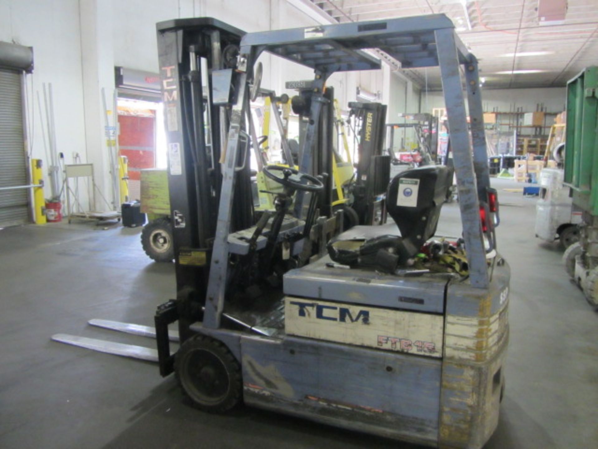 TCM FTB15 Model FTB1552 3000lb Electric Forklift with 3-Stage Mast, Sideshift, sn:B72CE00880, sn: - Image 4 of 7