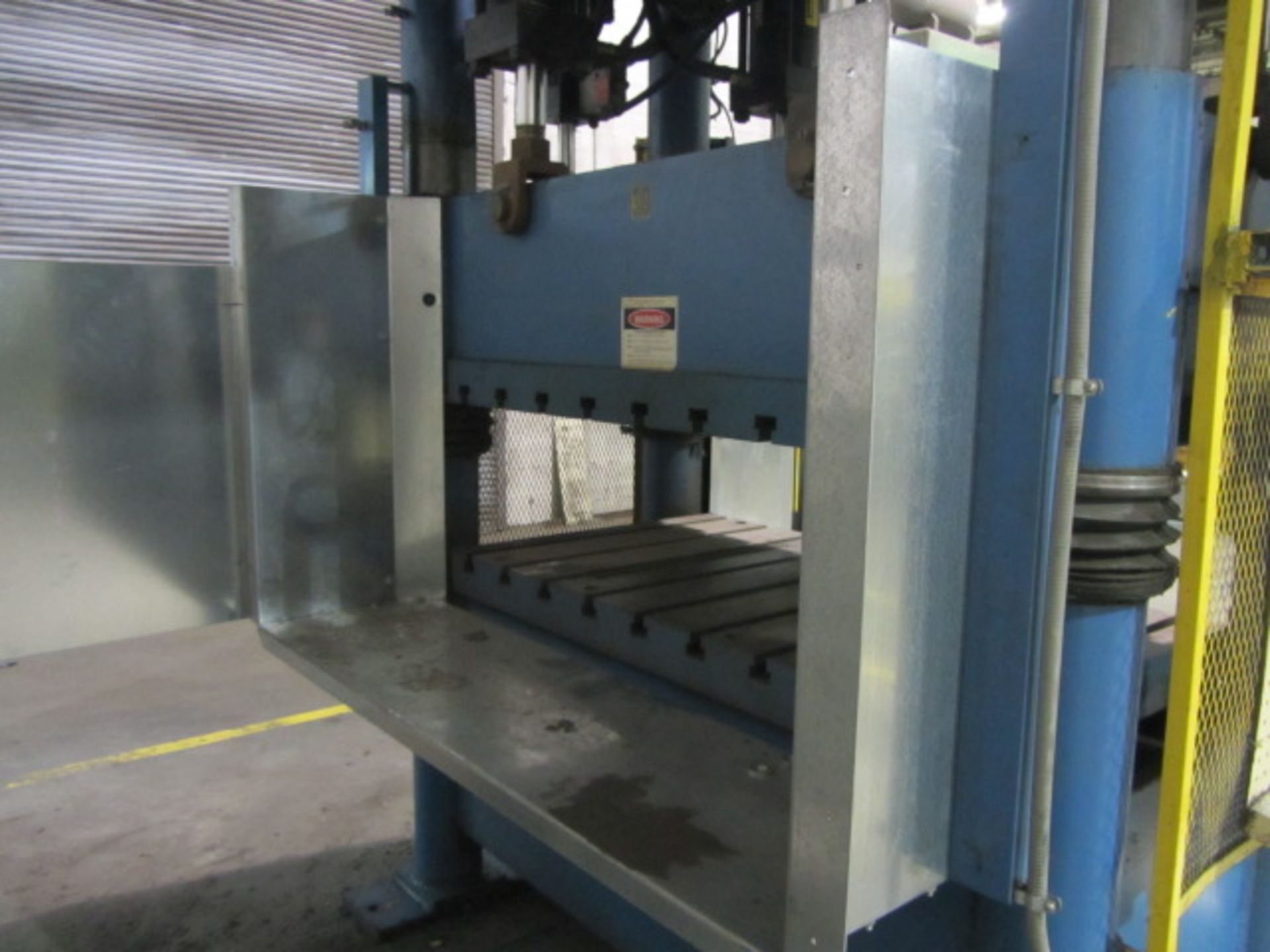 Beckwood Model 200P3254 200T 4-Post Hydraulic Press with 32'' x 54'' T-Slot Bed & Ram, 8'' Stroke, - Image 7 of 9