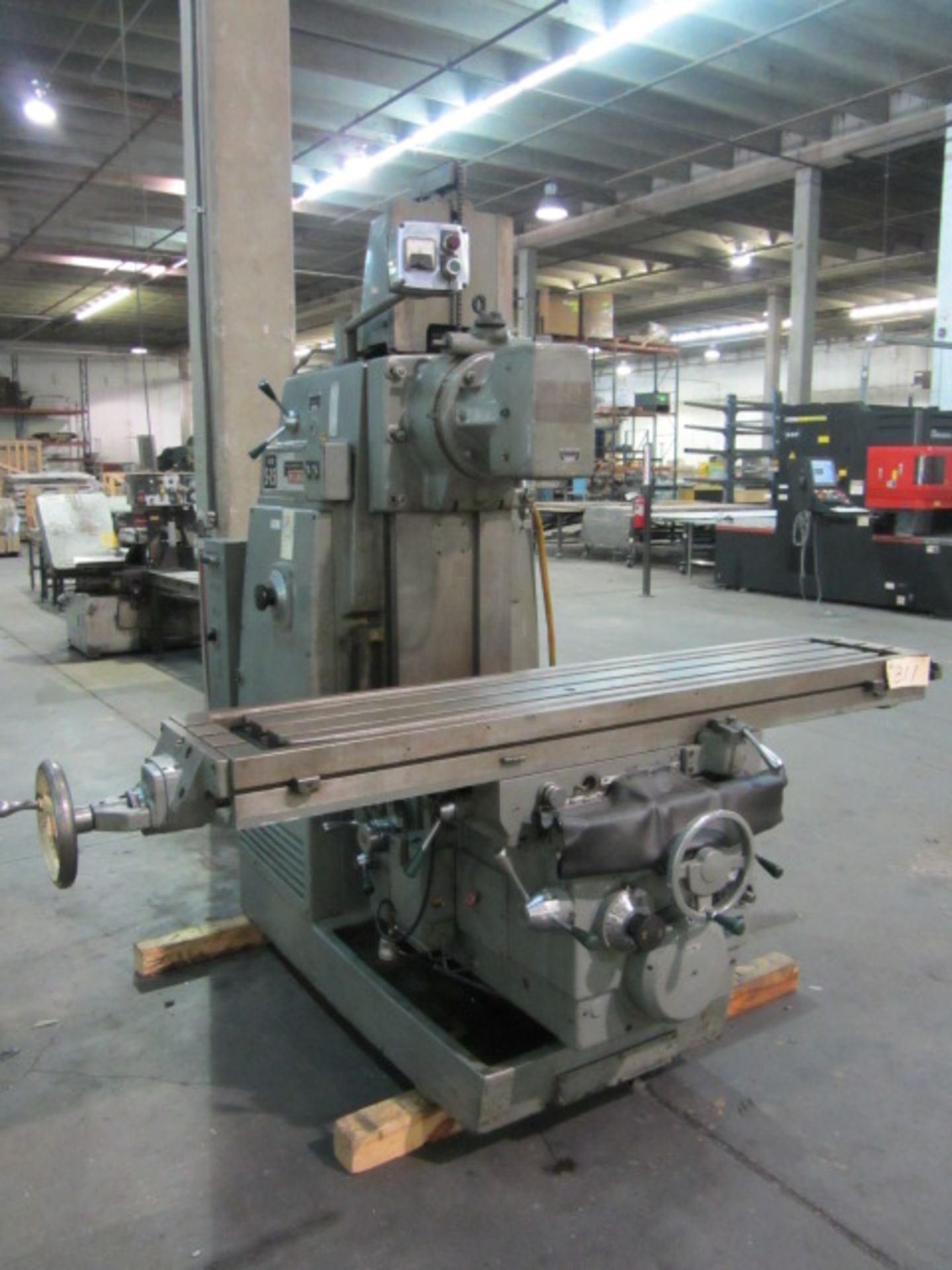 K & T Milwaukee Milling Machine with Universal Vertical Head, Worktable