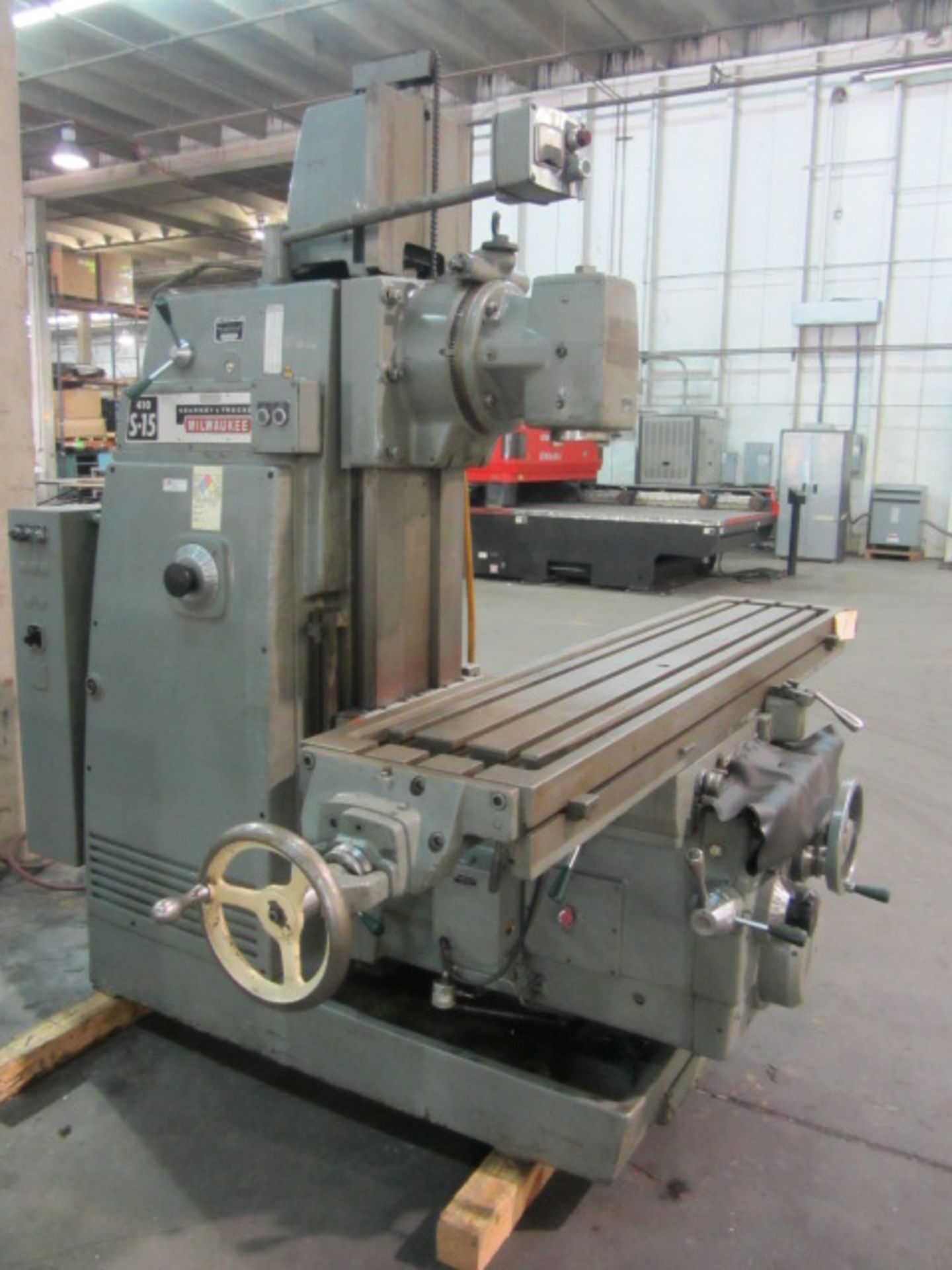 K & T Milwaukee Milling Machine with Universal Vertical Head, Worktable - Image 3 of 7