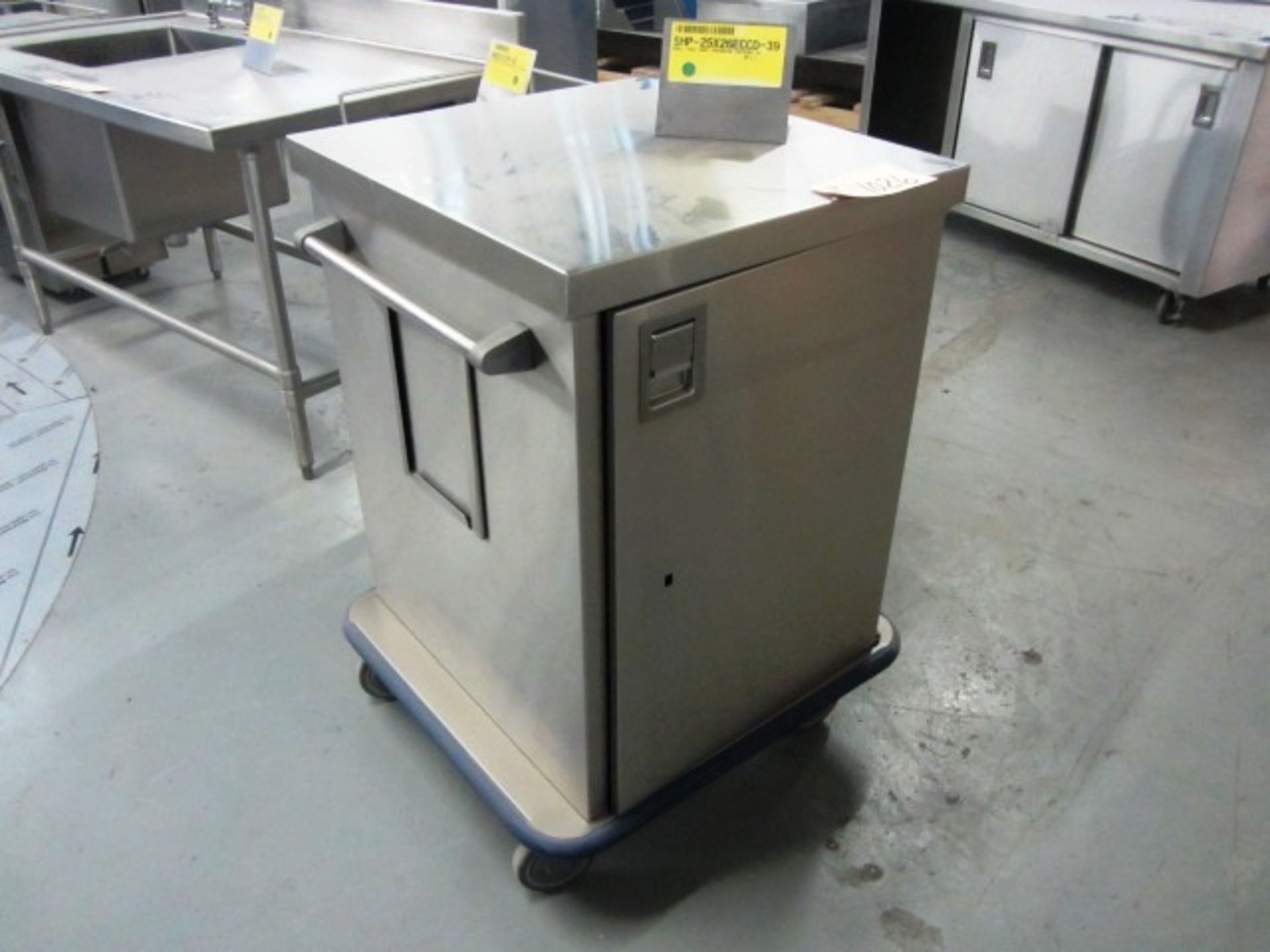 Stainless Steel Enclosed Case Cart, SHP-25X26ECCD-39