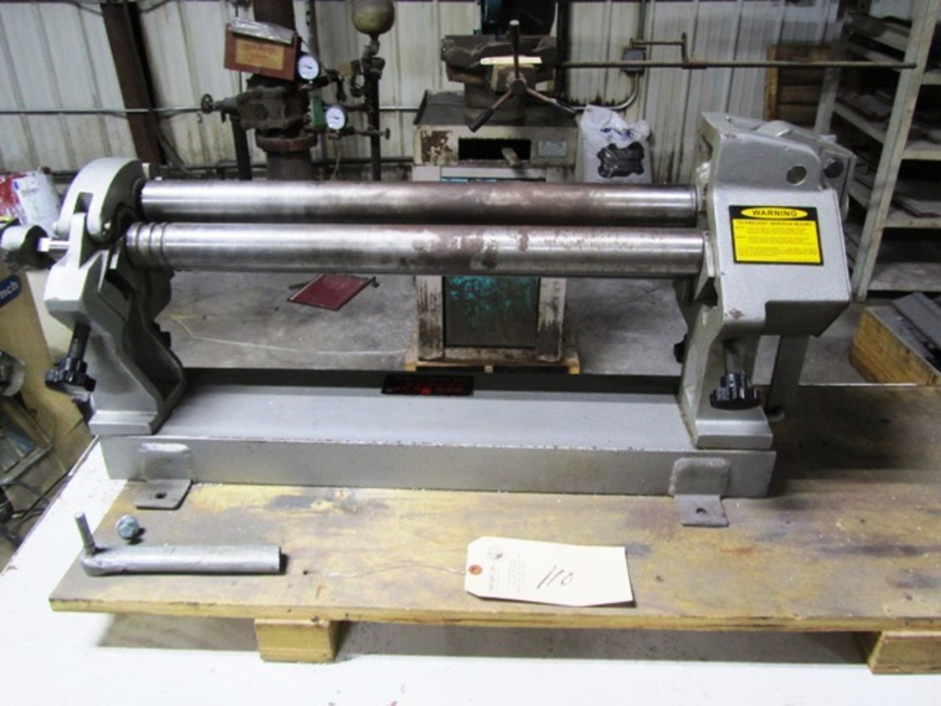 MHC 24'' Manual Slip Roll, sn:0710007