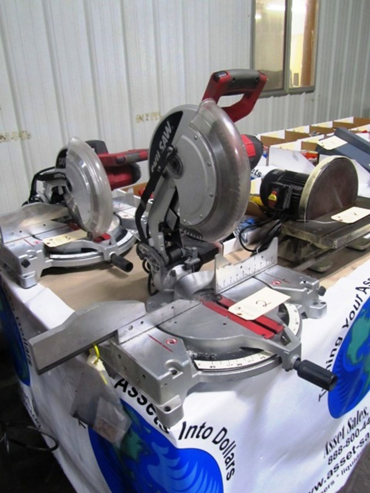 Skilsaw 3820 Compound Mitre Saw