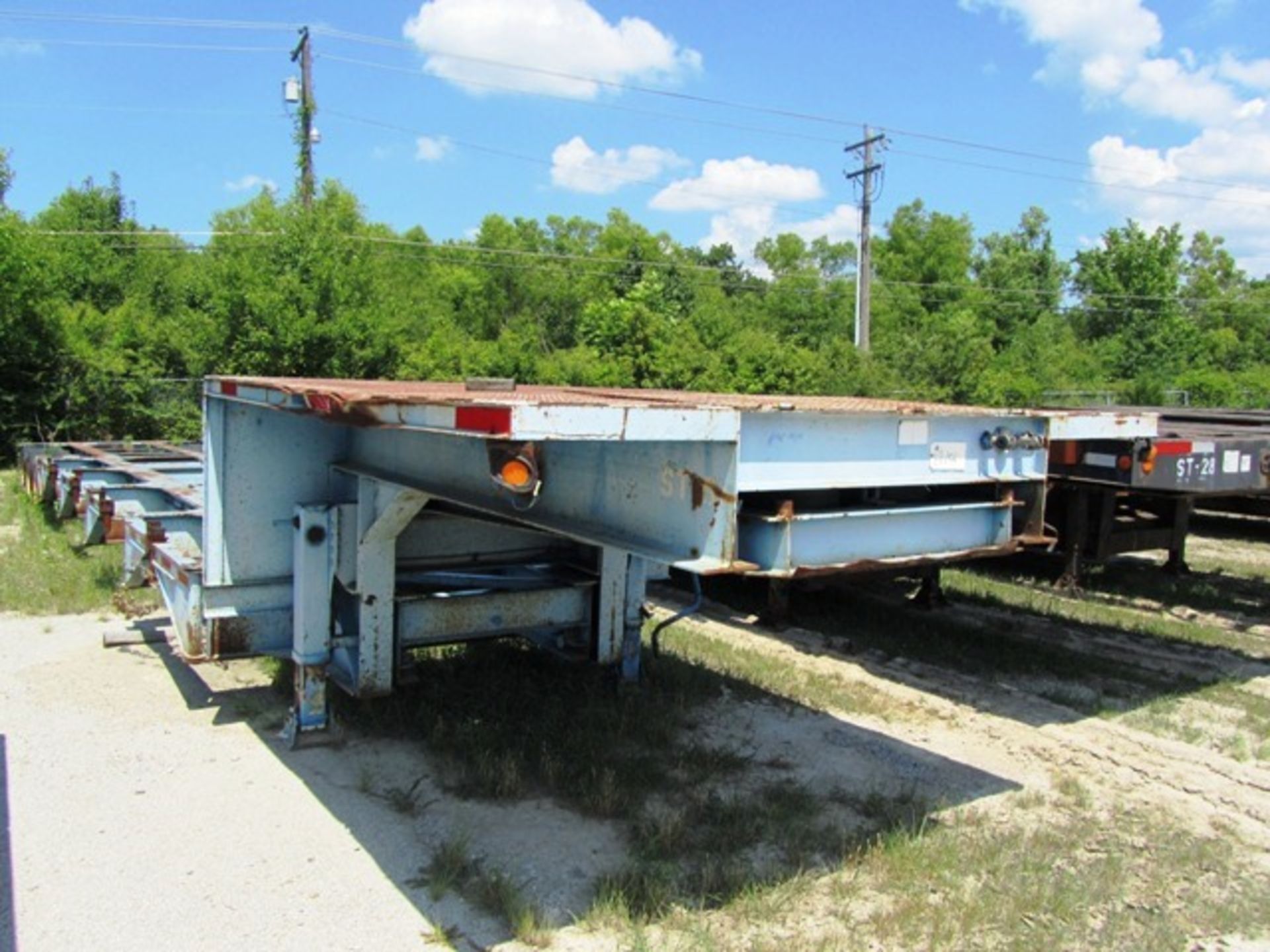 Boaz Lowbed International Model 35-16FLAX Extendable Double Drop 3-Axle Trailer, VIN: