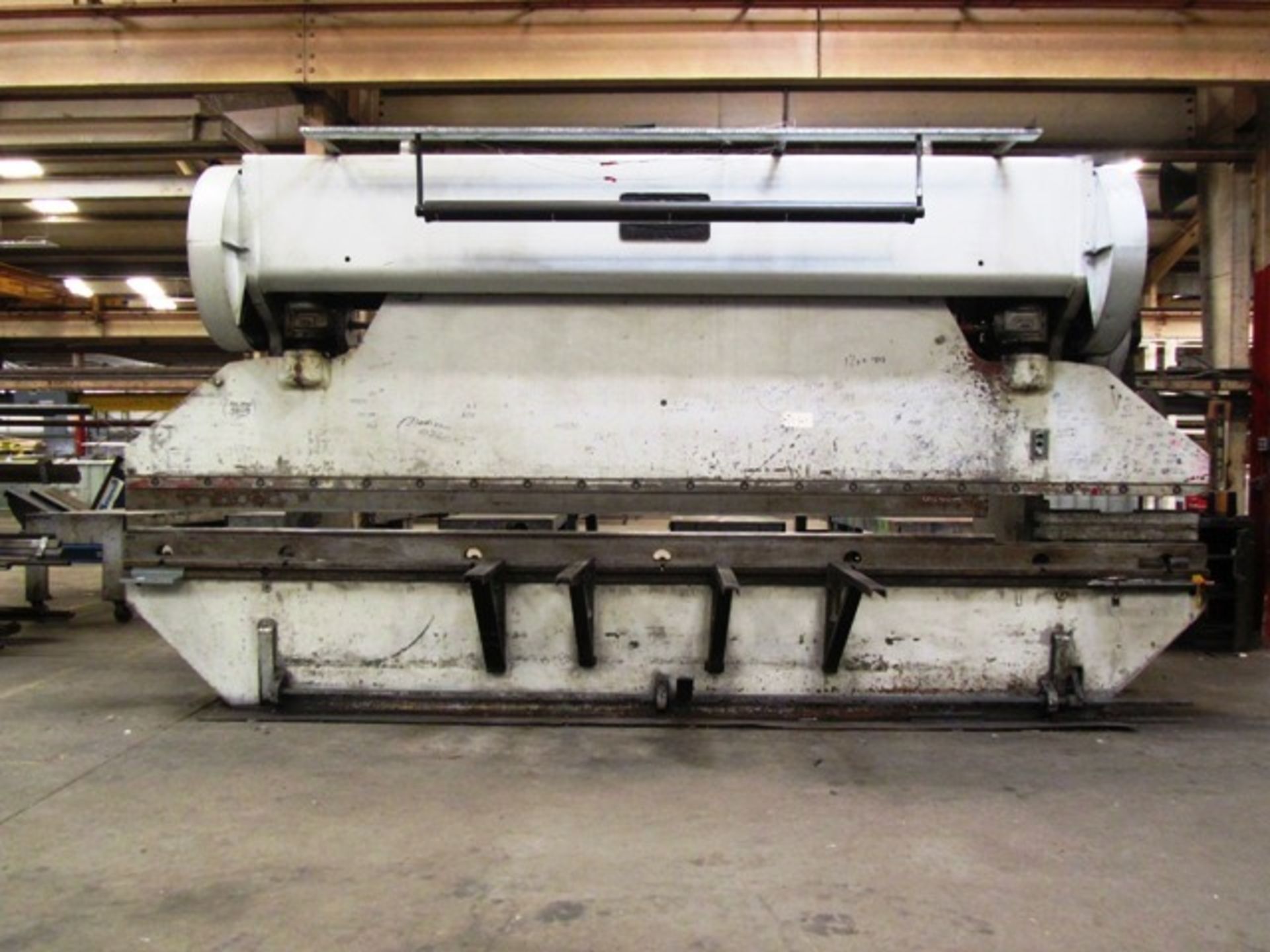 Chicago Dries & Krump Model 514-D SP 150 Ton x 20' Mechanical Press Brake with 20' Overall Bed