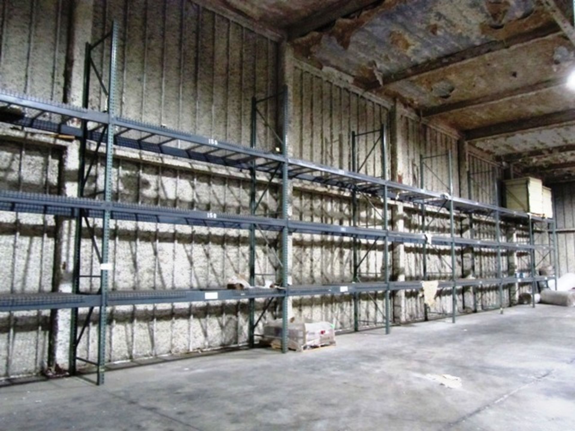 7 Sections Heavy Duty Pallet Racking with Wire Decking (no contents)