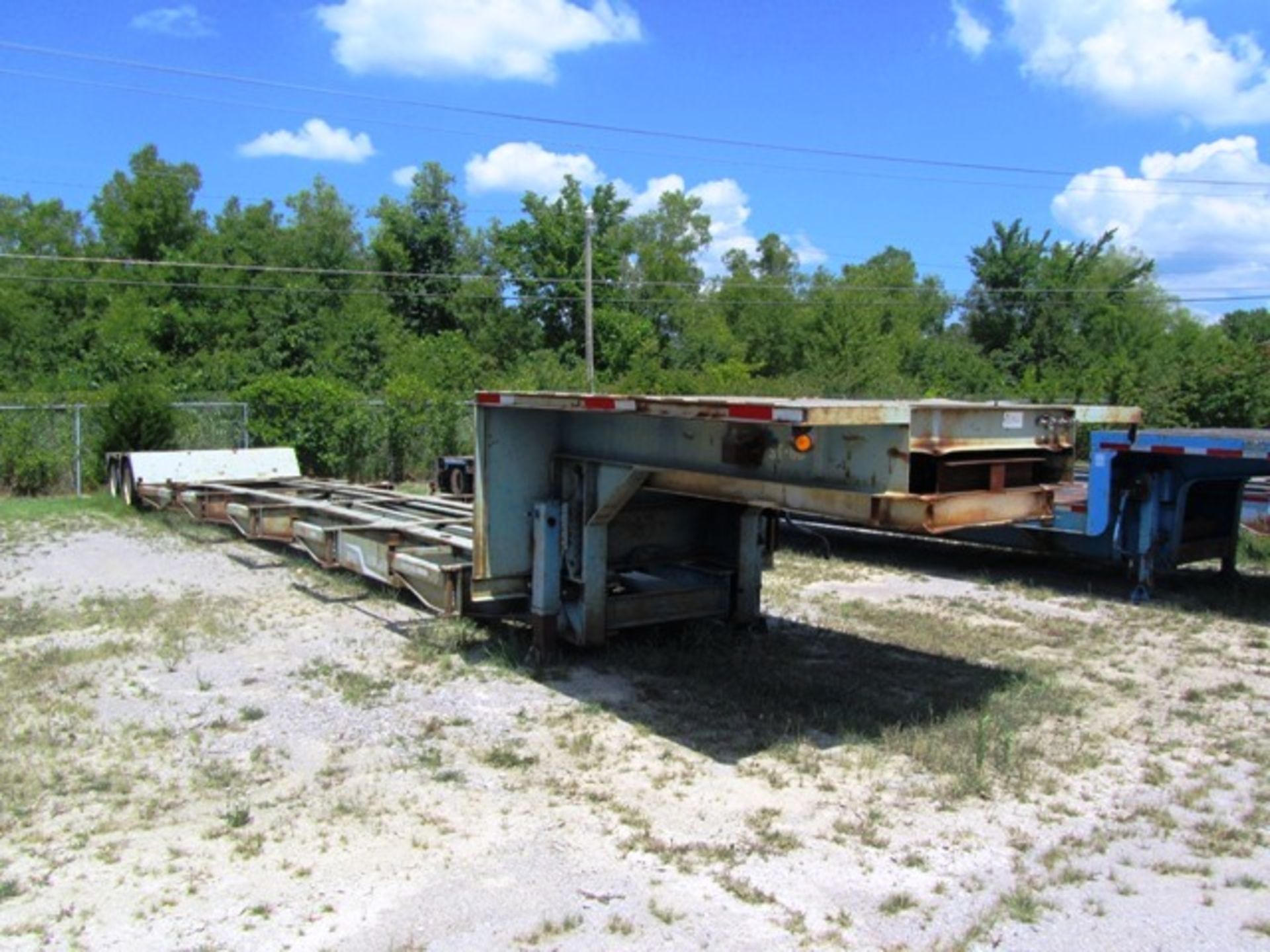 Boaz Lowbed International Model 30-8DLA Extendable Double Drop 2-Axle Trailer, vin: