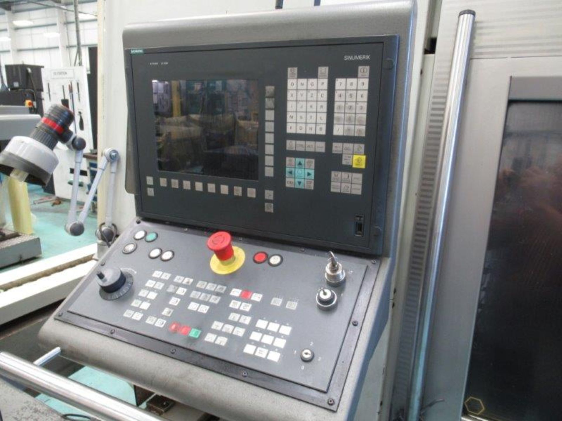 Gildemeister CTV250 CNC Vertical Production Turning Center with Approx. 13.8'' Maximum Turning - Image 5 of 6