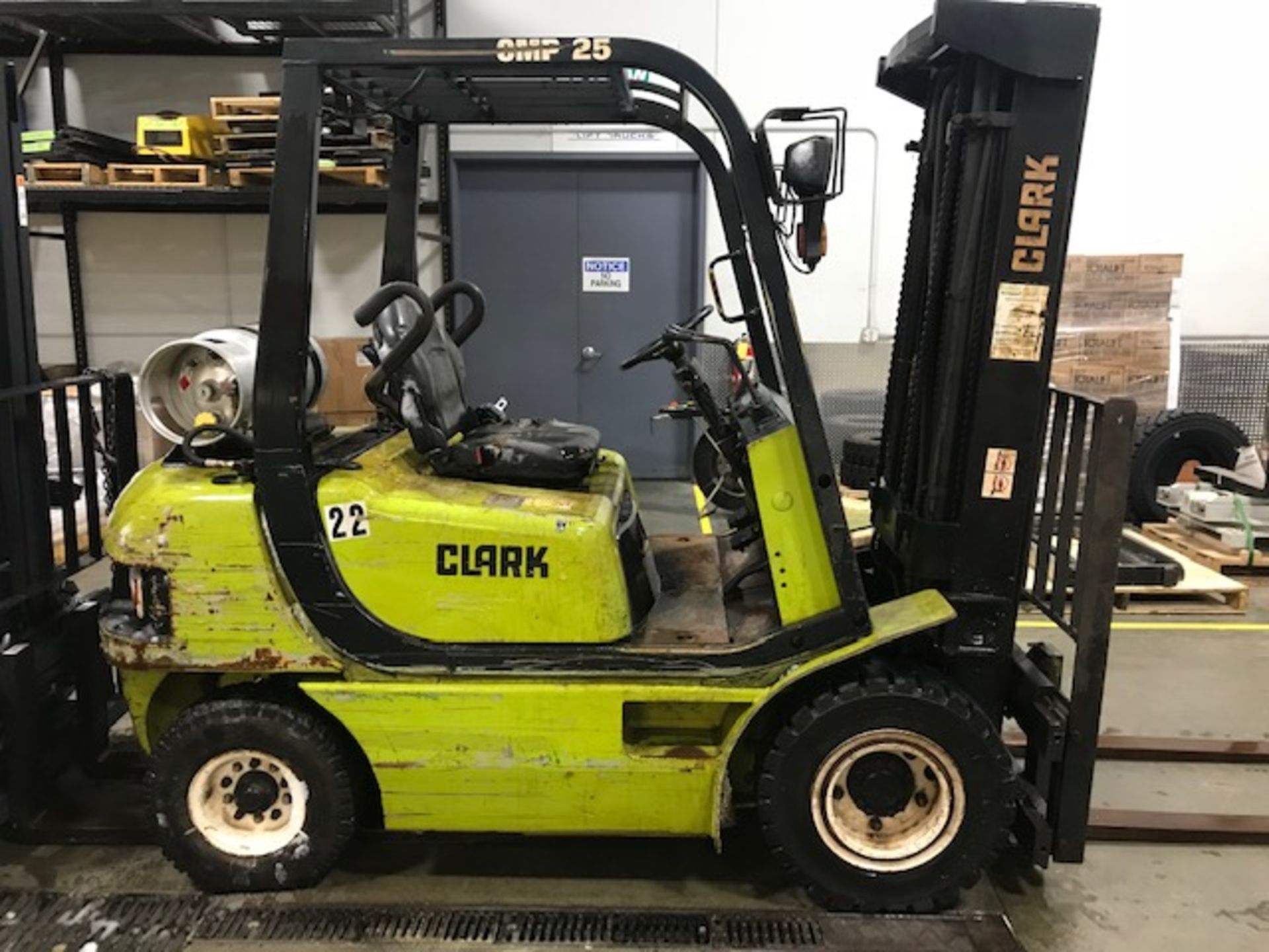 Clark 5,000lb Capacity Propane Forklift with 189'' Lift, Triple Mast, Side Shift, 60'' Forks, Soft