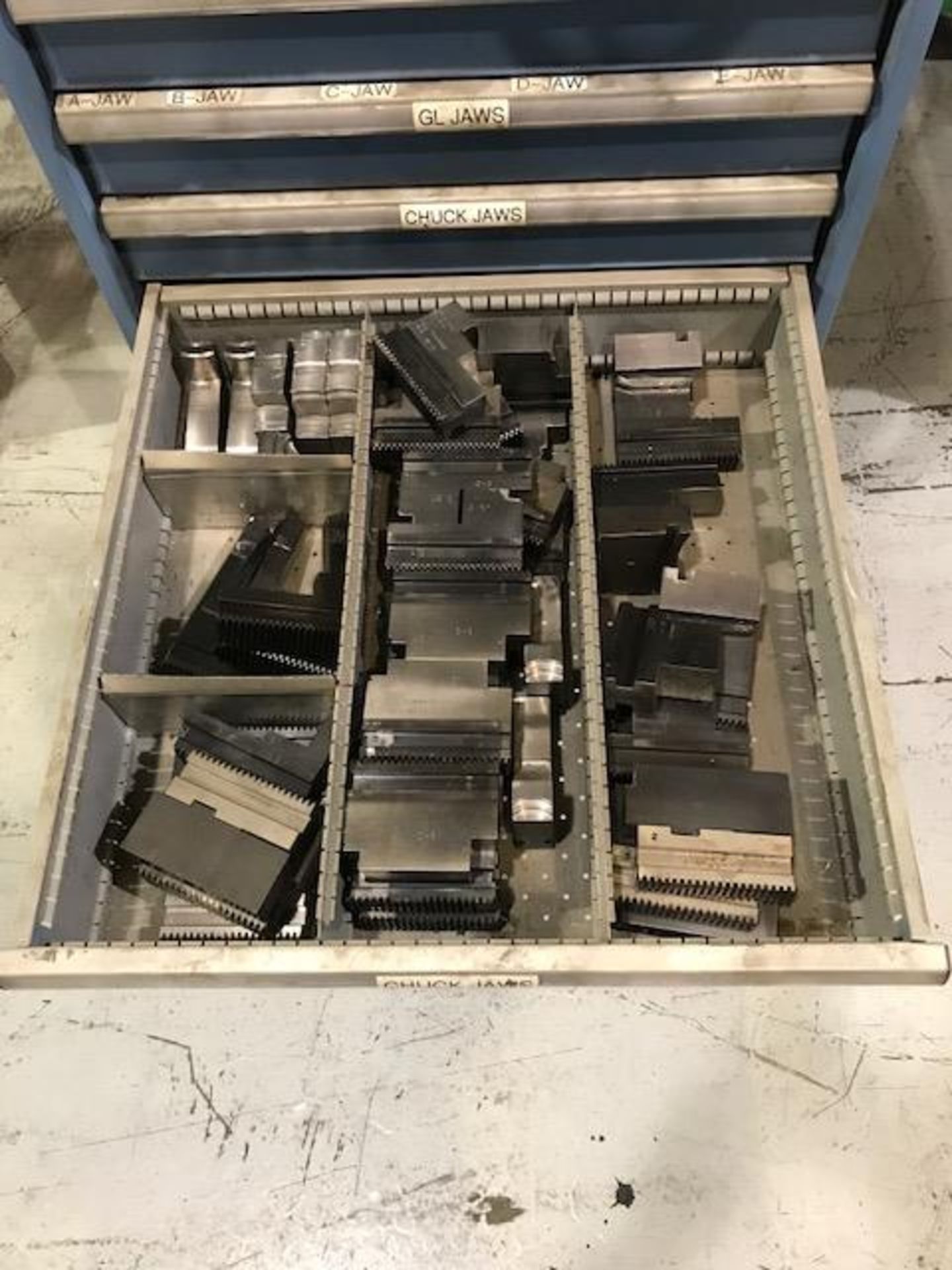 Mazak Multiplex 6300 8-Axis CNC Turning Center with Milling, (2) 12.5'' Schunk 3-Jaw Power - Bild 8 aus 10