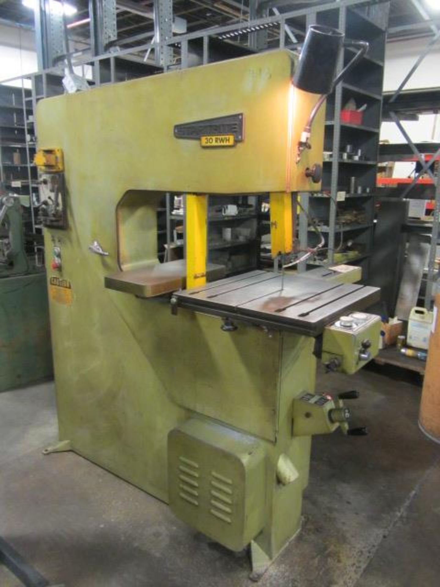 Startrite 30RWH 30'' Vertical Bandsaw with 20'' x 20'' Hydraulic Feed Table, Variable Spindle - Image 4 of 7