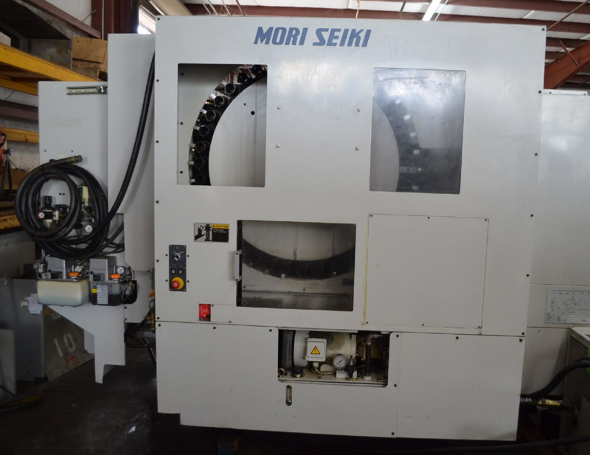 Mori Seiki SH-40 CNC Horizontal Machining Center with 15.7'' x 15.7'' Pallets, 360 Degree, 22'' X- - Bild 2 aus 3