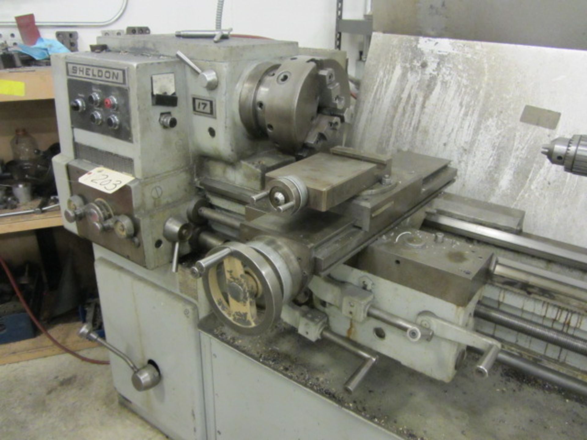 Sheldon 17'' Swing x 40'' Centers Engine Lathe with 8'' 4-Jaw Chuck, Spindle Speeds to 1800 RPM, - Image 4 of 7